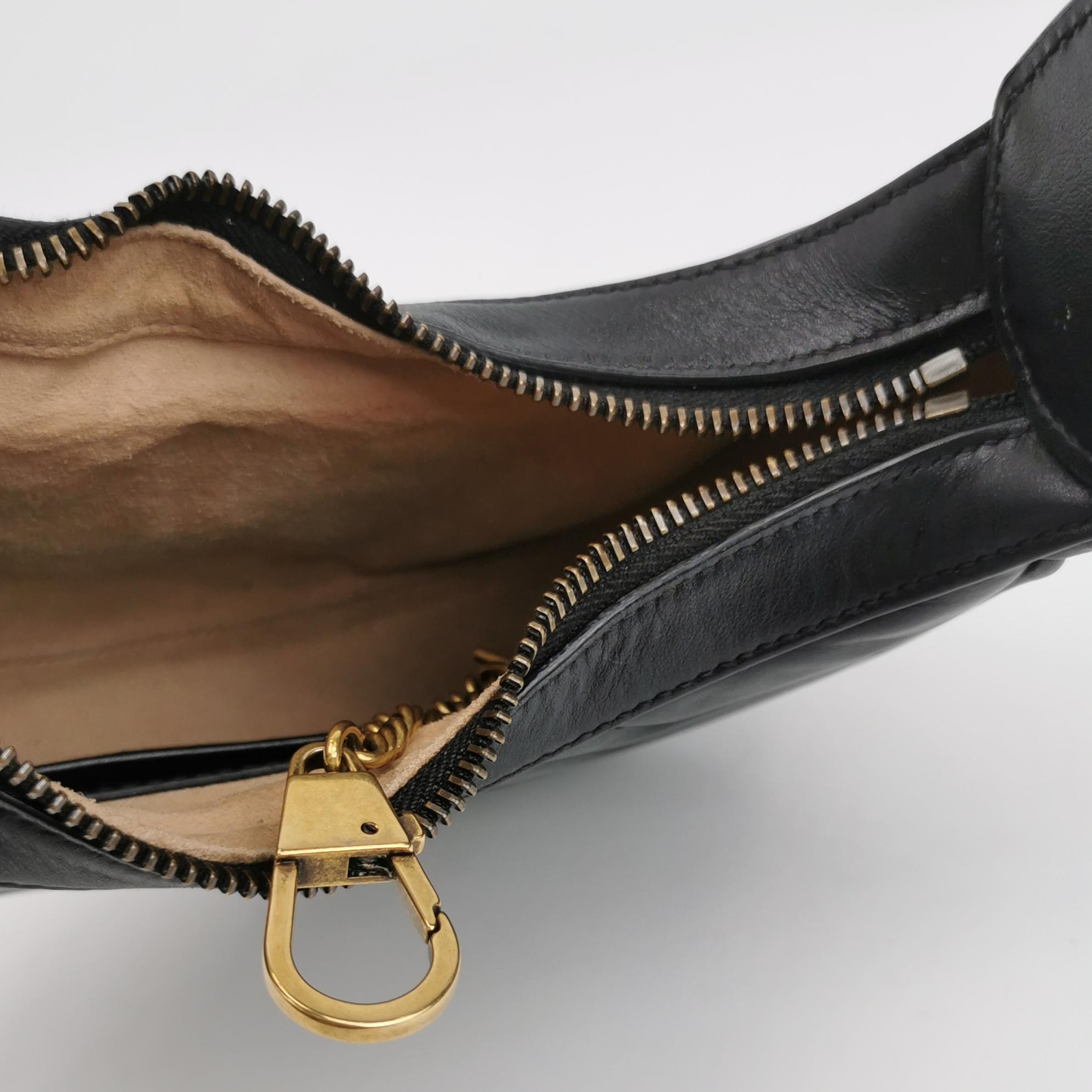 Gucci GG Marmont Half Moon Hobo Matelasse Leather Small — photo 8 of 15