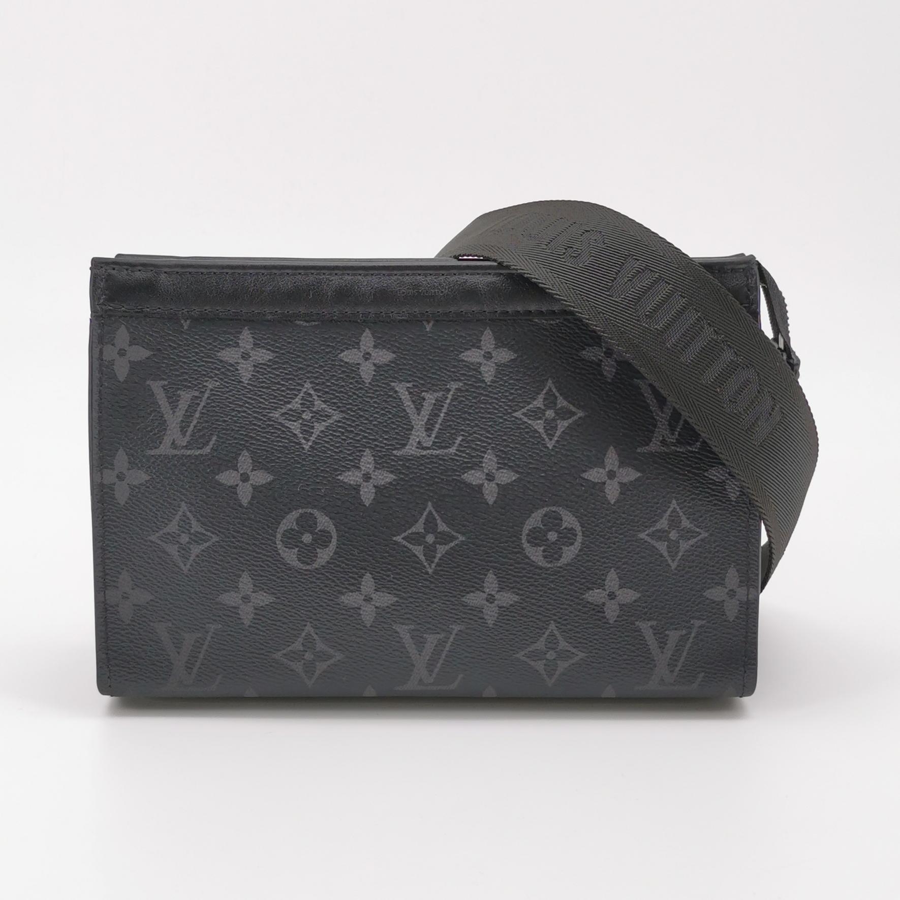 Louis Vuitton(LV) Gaston Wearable Wallet Monogram Eclipse Canvas — photo 5 of 18