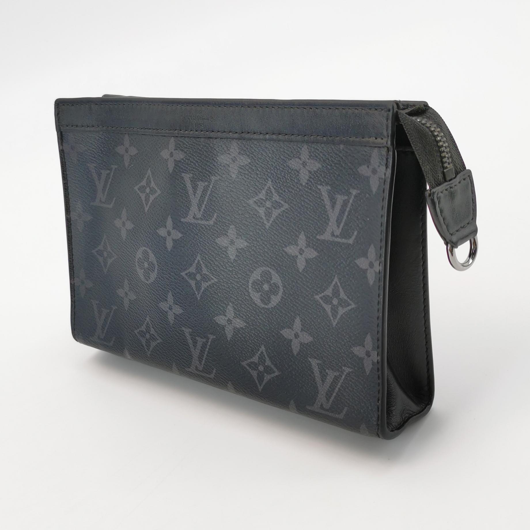 Louis Vuitton(LV) Gaston Wearable Wallet Monogram Eclipse Canvas — photo 4 of 19
