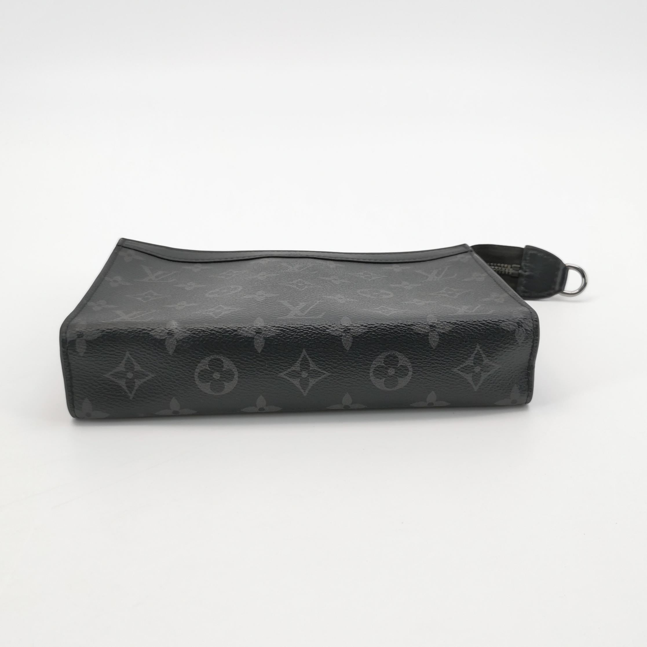 Louis Vuitton(LV) Gaston Wearable Wallet Monogram Eclipse Canvas — photo 7 of 19