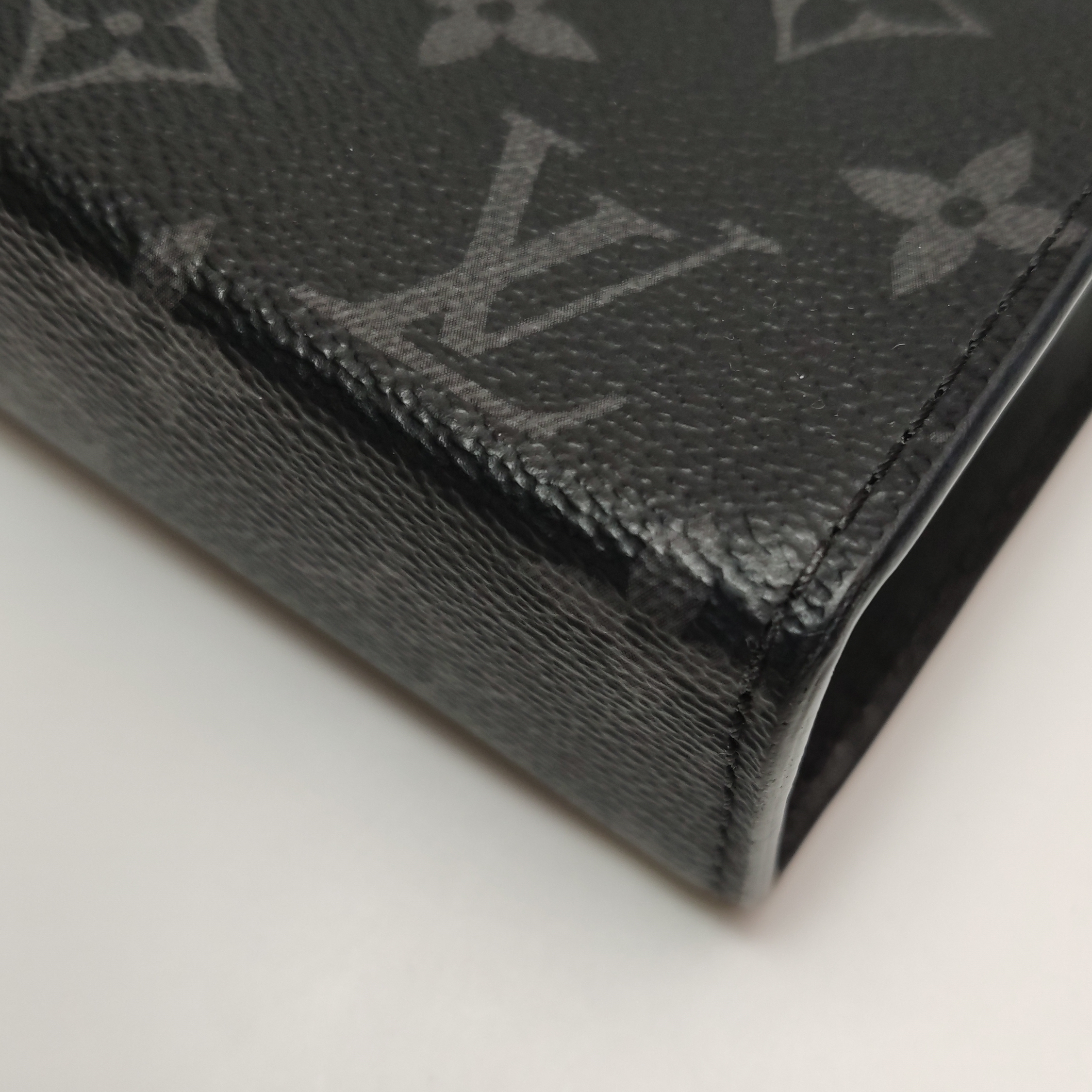 Louis Vuitton(LV) Gaston Wearable Wallet Monogram Eclipse Canvas — photo 16 of 19