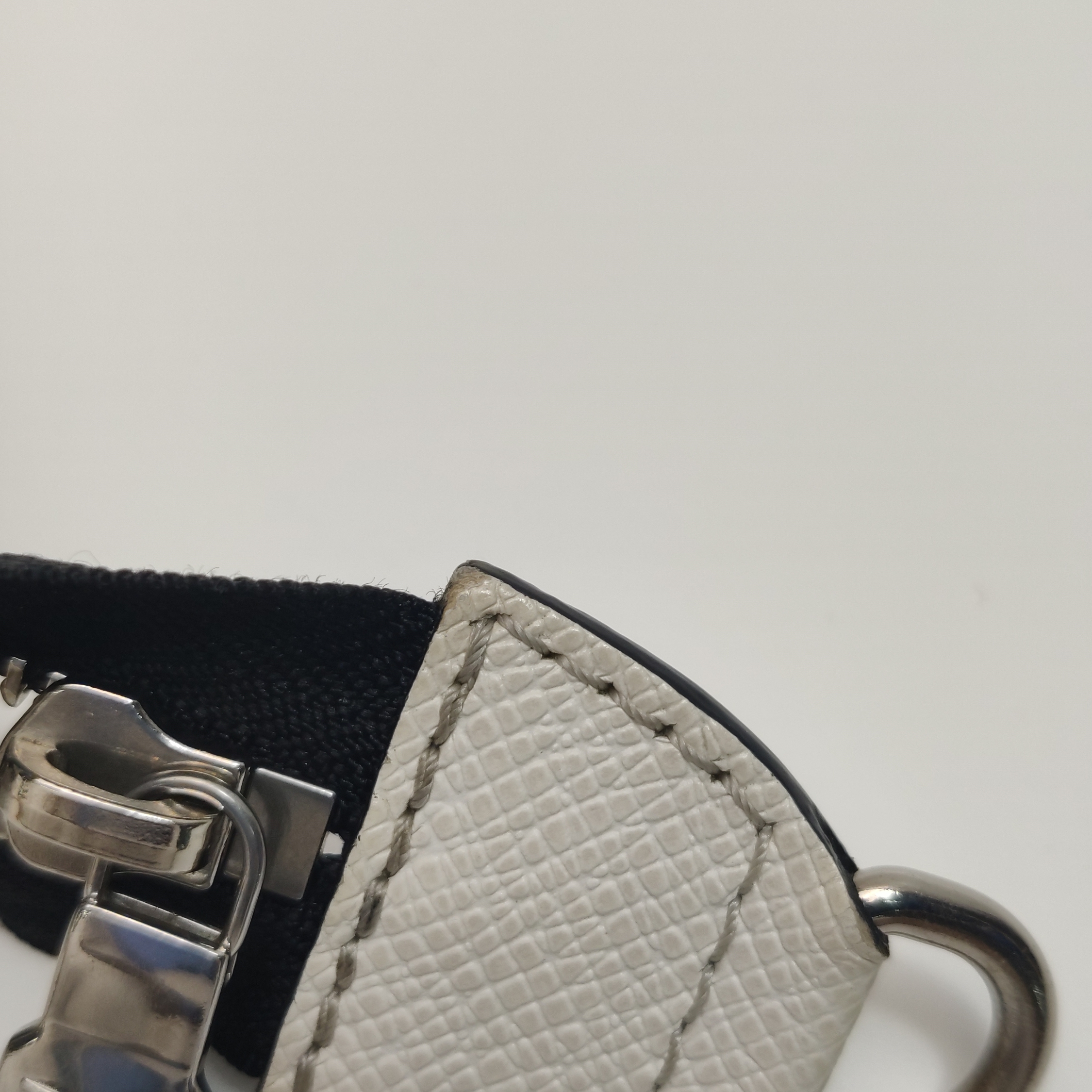Louis Vuitton(LV) Gaston Wearable Wallet Monogram Eclipse Canvas — photo 16 of 19