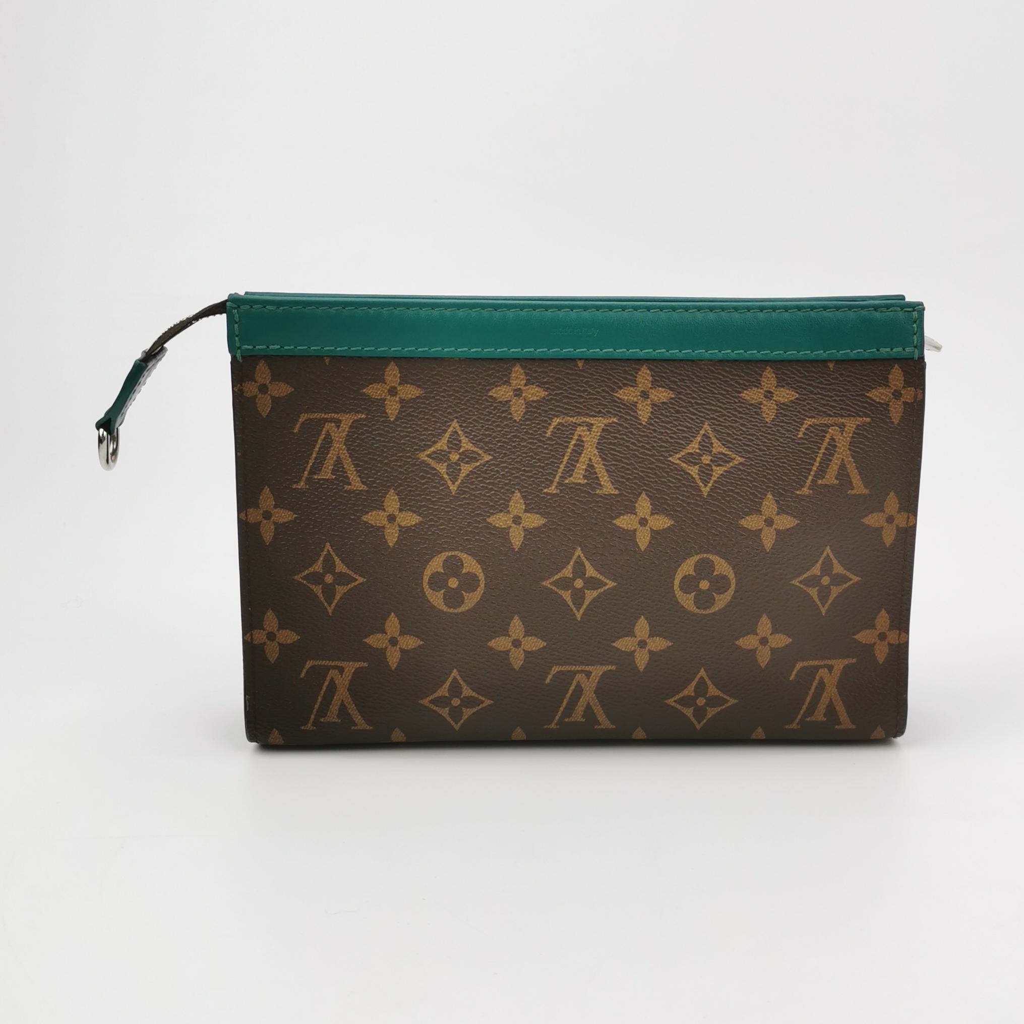 Louis Vuitton(LV) Gaston Wearable Wallet Monogram Eclipse Canvas — photo 6 of 16