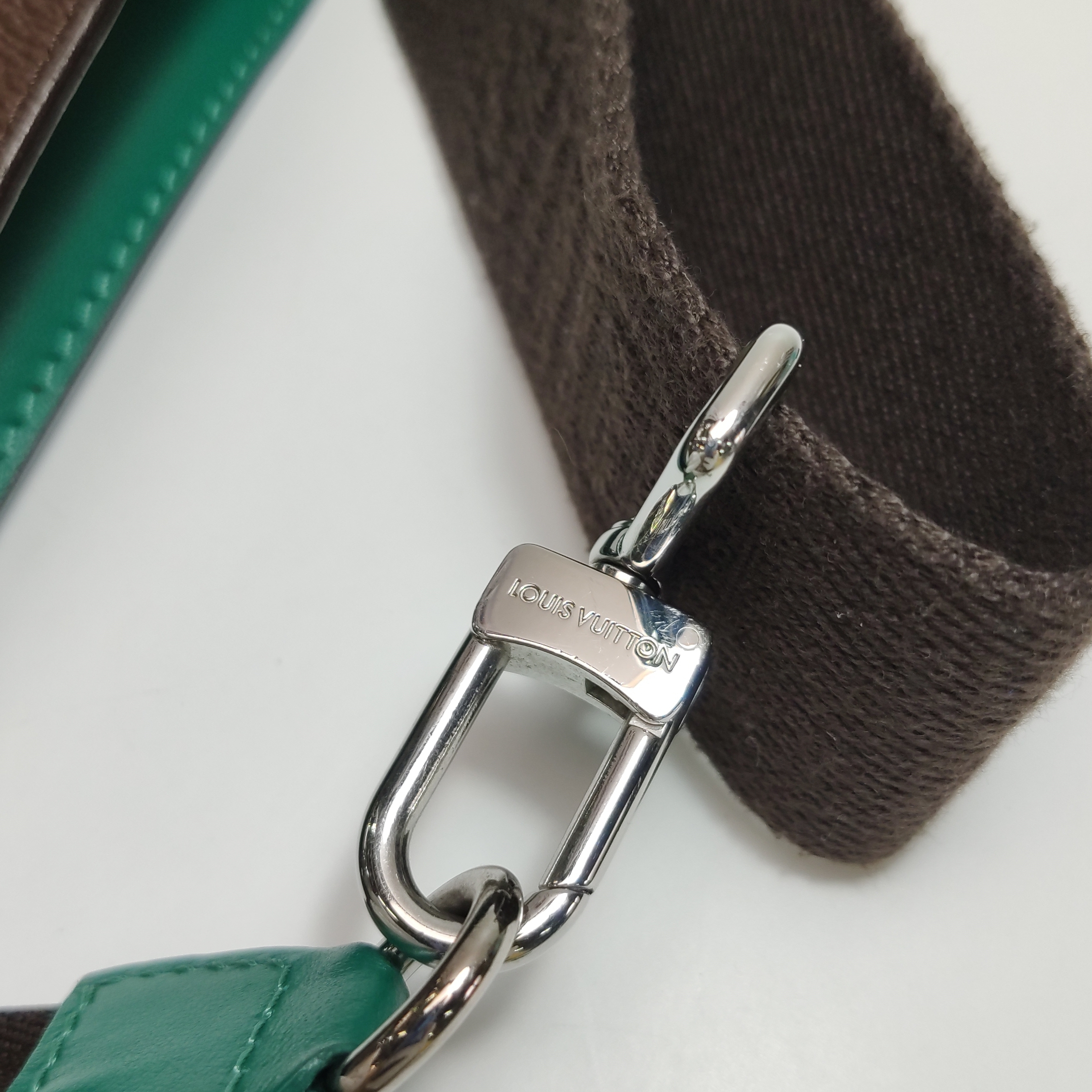 Louis Vuitton(LV) Gaston Wearable Wallet Monogram Eclipse Canvas — photo 10 of 16