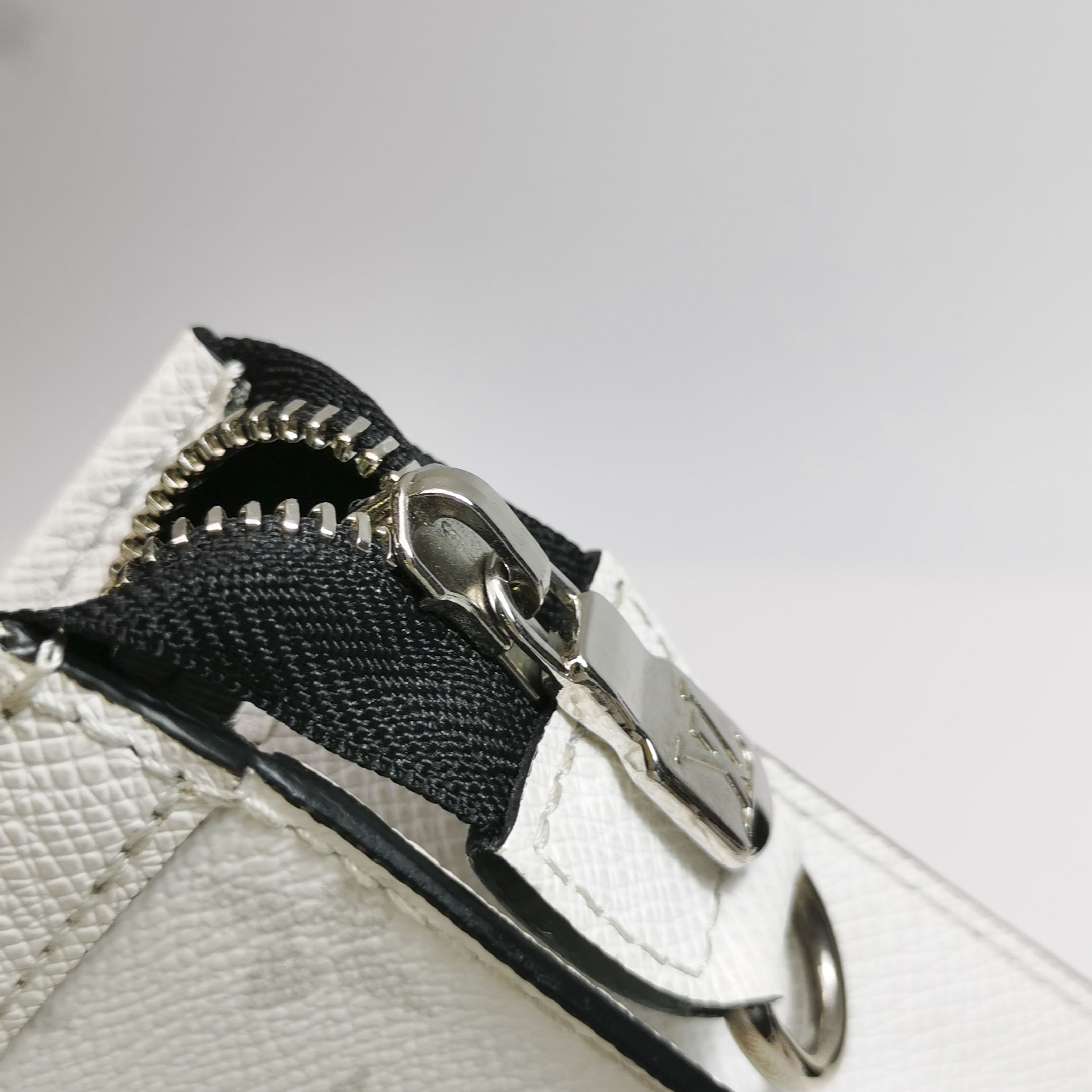 Louis Vuitton(LV) Gaston Wearable Wallet Monogram Eclipse Canvas — photo 10 of 15