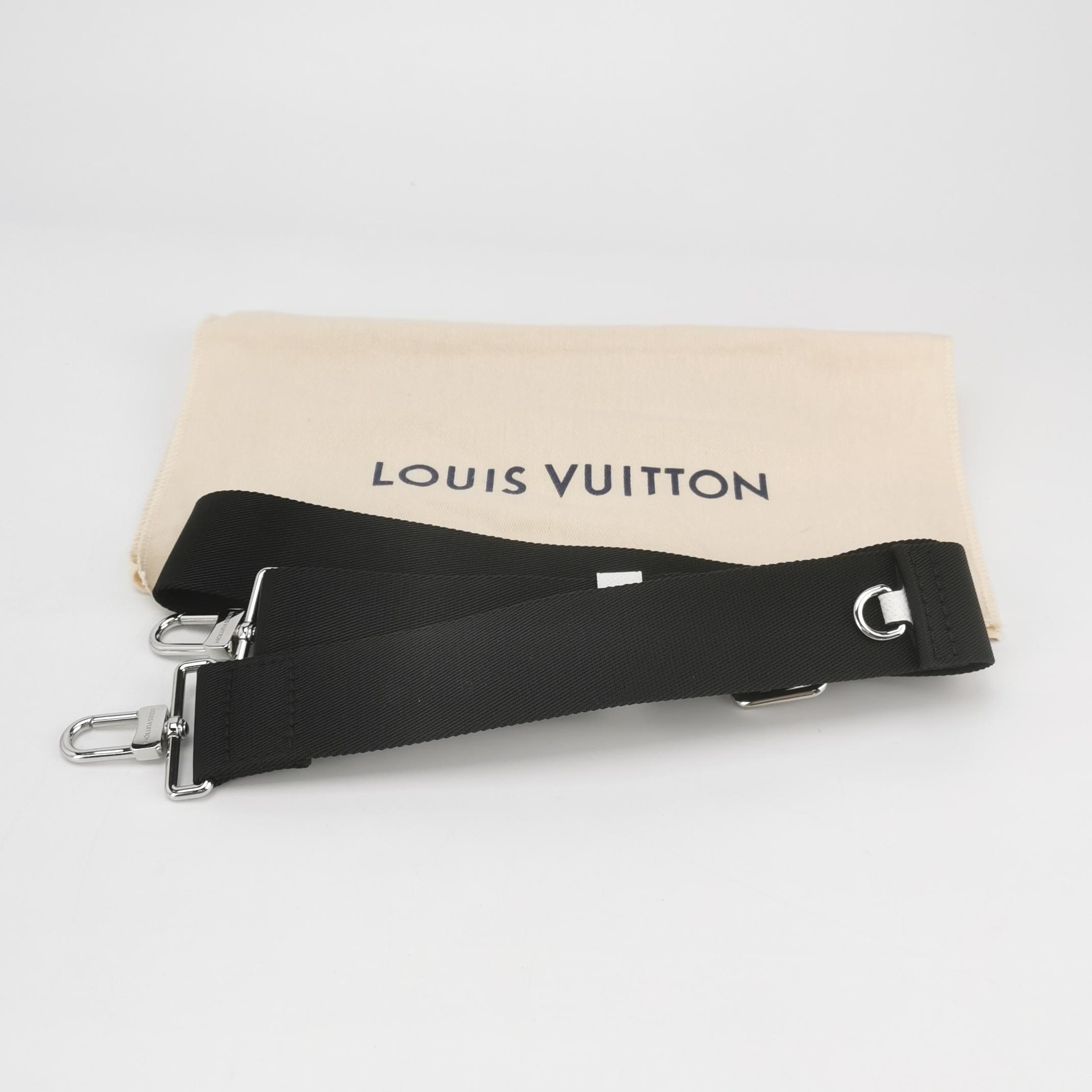 Louis Vuitton(LV) Gaston Wearable Wallet Monogram Eclipse Canvas — photo 8 of 14