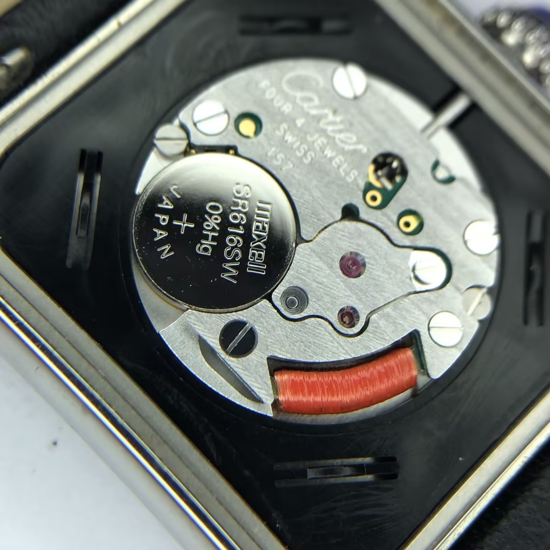 Cartier Tank Solo Quartz Watch Stainless Steel and Leather 31 — photo 5 of 9