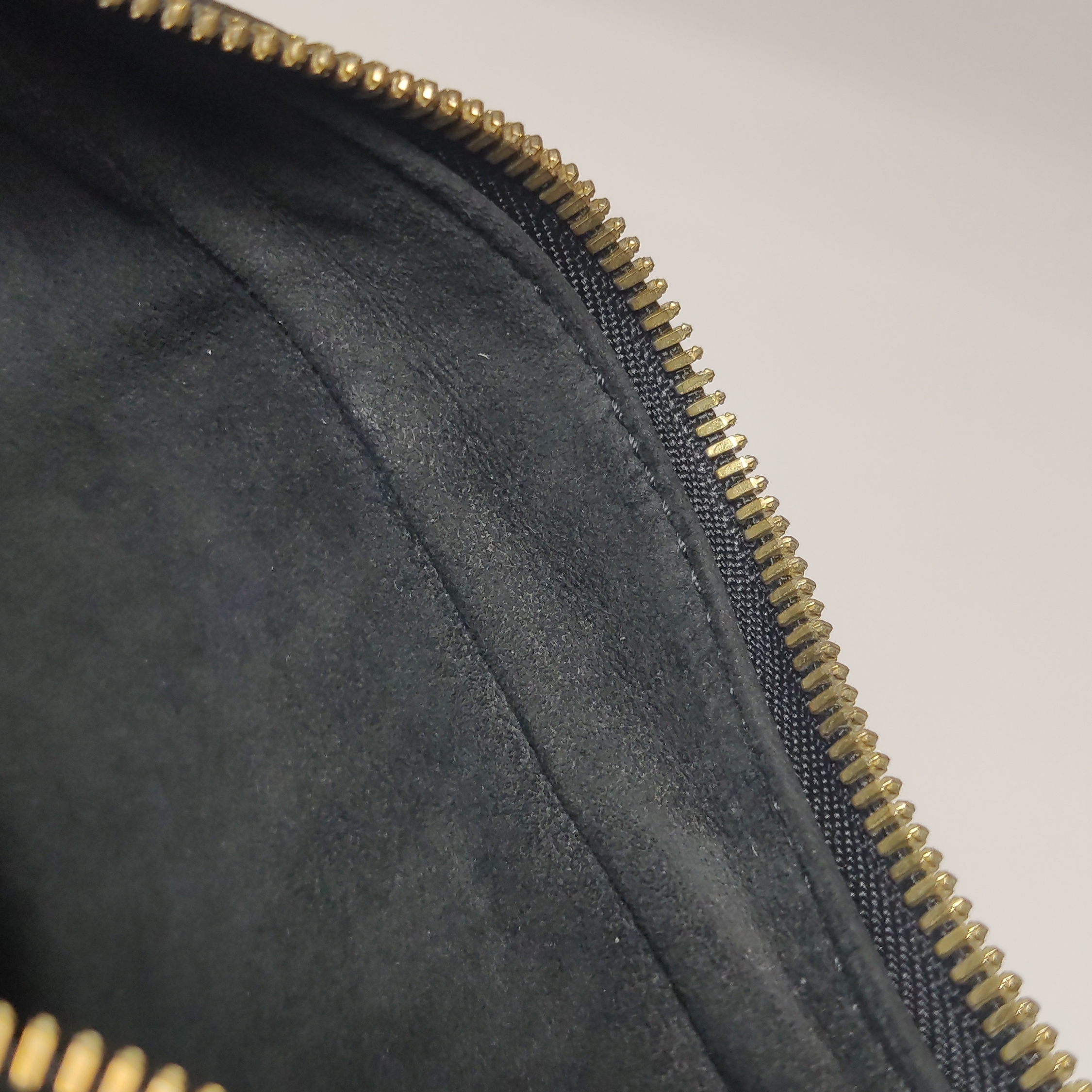 Louis Vuitton(LV) Bagatelle NM Handbag Monogram Empreinte Giant — photo 10 of 15