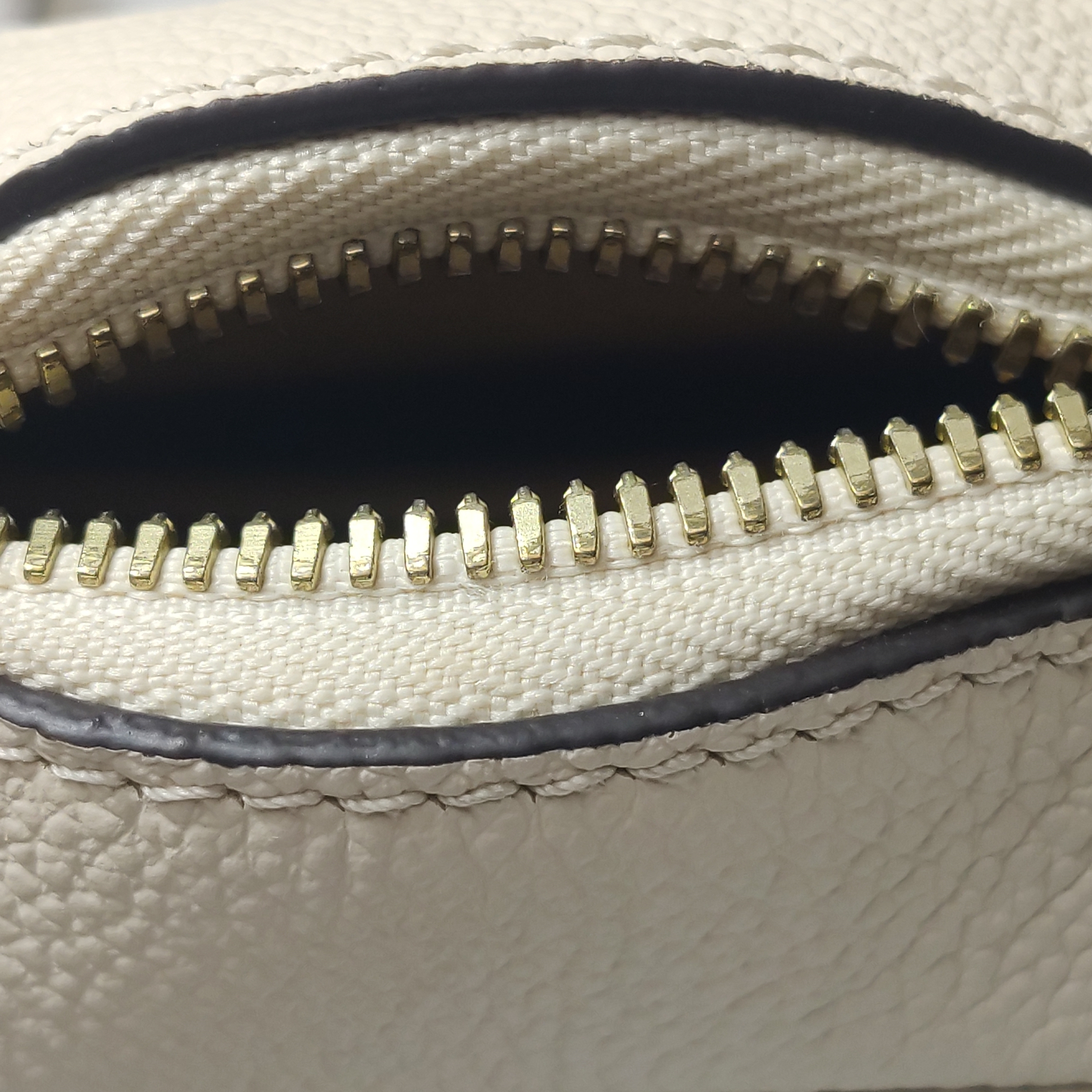 Louis Vuitton(LV) Bagatelle NM Handbag Monogram Empreinte Giant — photo 10 of 12