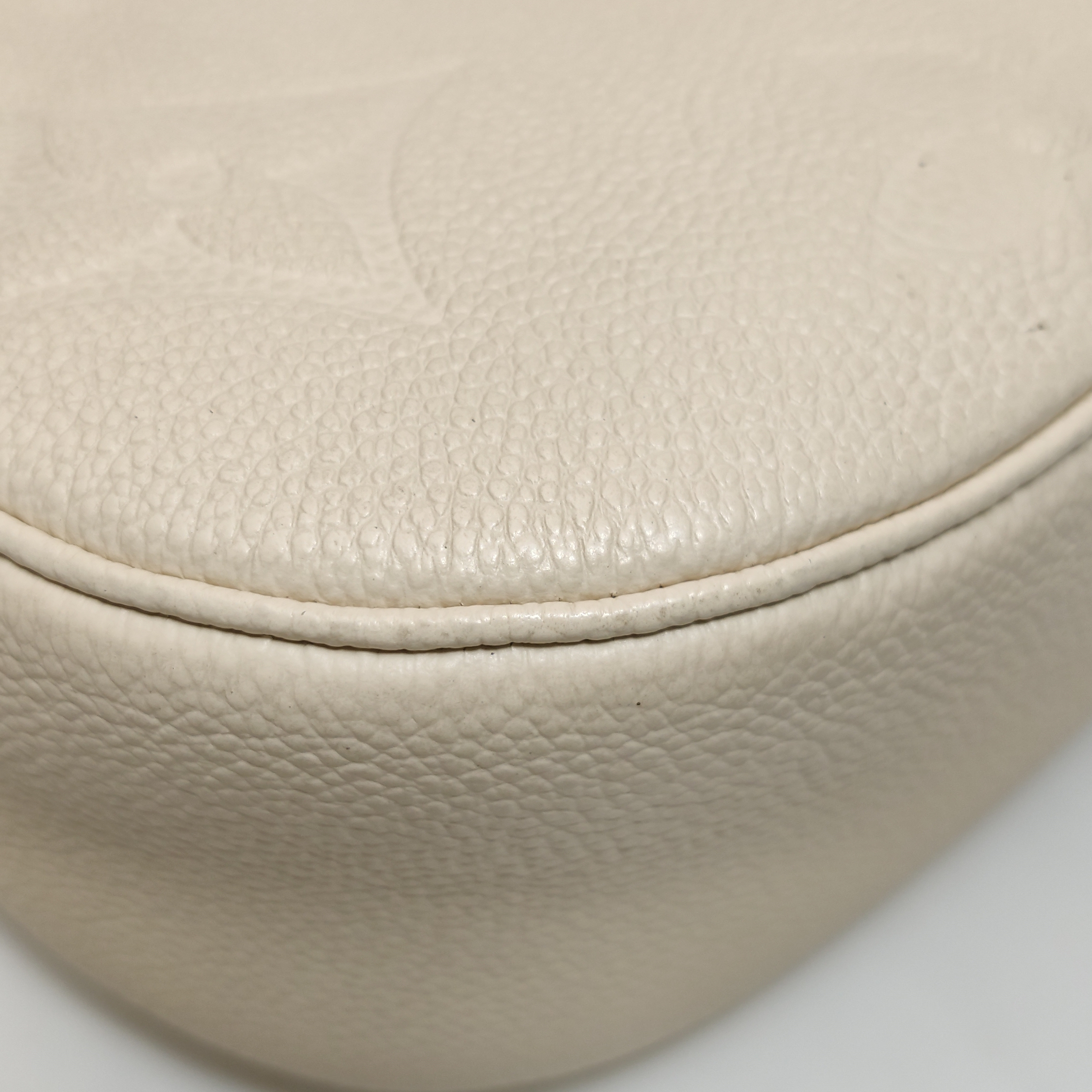 Louis Vuitton(LV) Bagatelle NM Handbag Monogram Empreinte Giant — photo 10 of 16