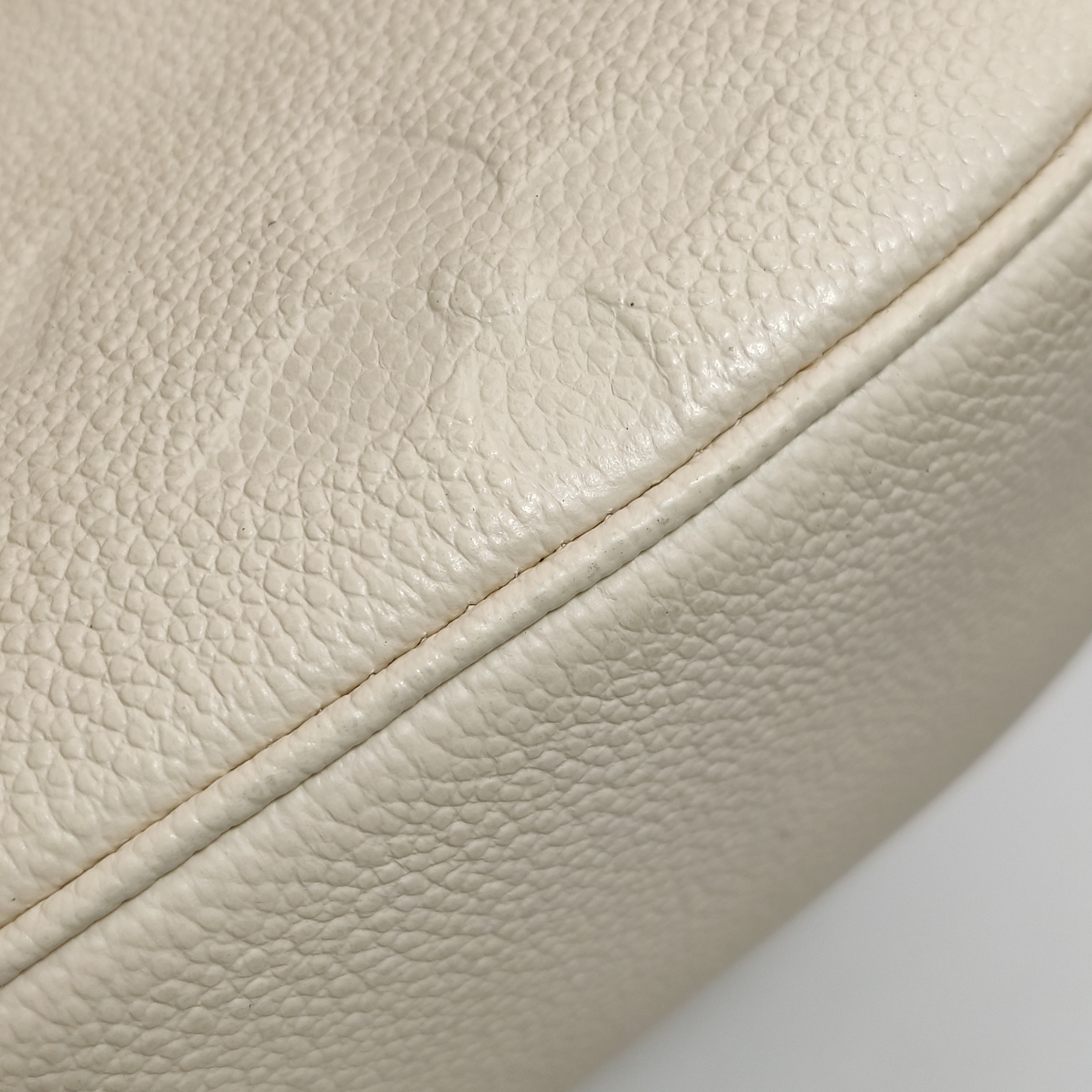Louis Vuitton(LV) Bagatelle NM Handbag Monogram Empreinte Giant — photo 9 of 16