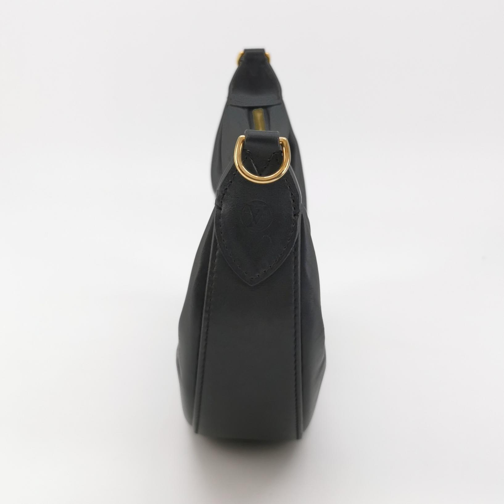 Louis Vuitton(LV) Over The Moon Bag Bubblegram Leather — photo 3 of 13