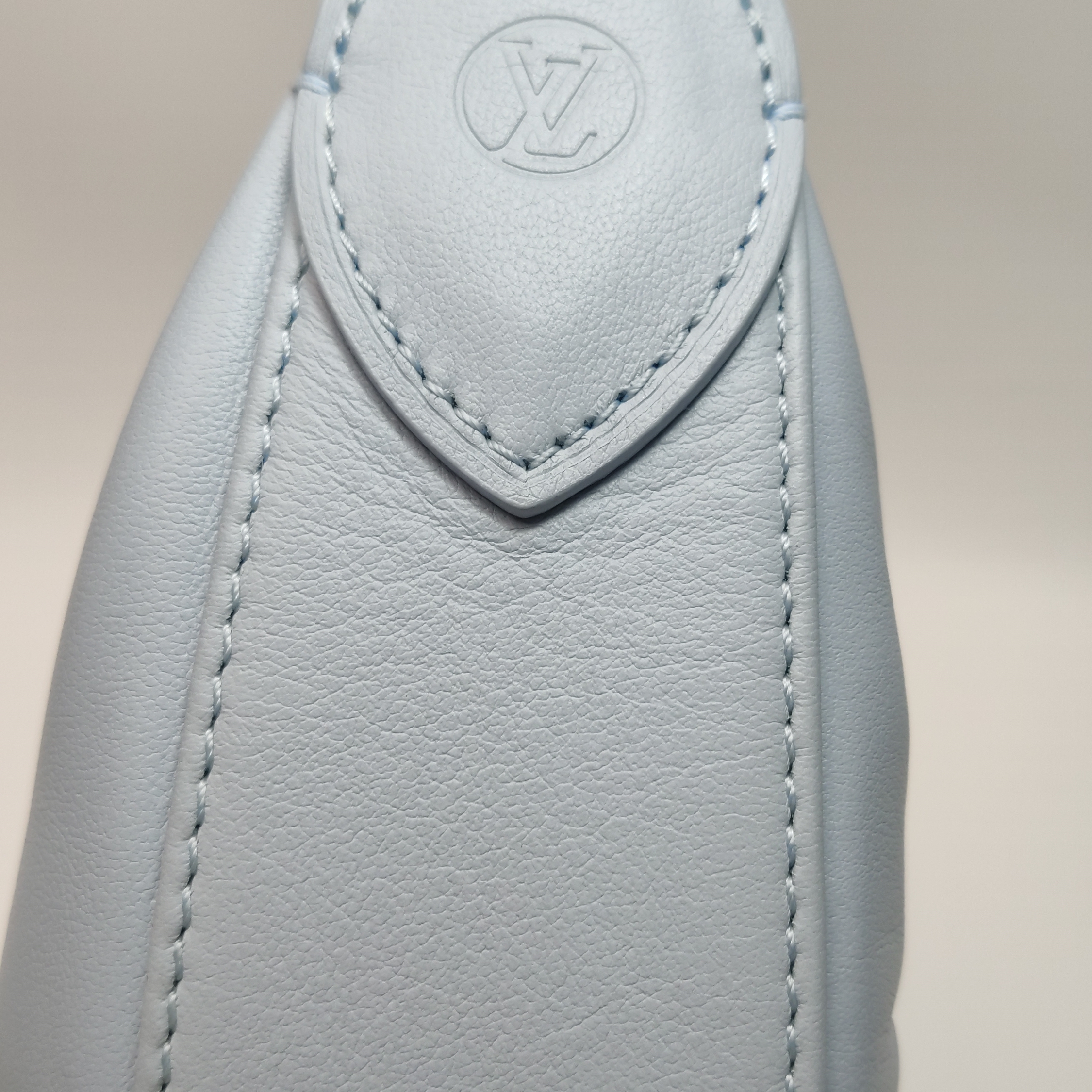 Louis Vuitton(LV) Over The Moon Bag Bubblegram Leather — photo 12 of 14