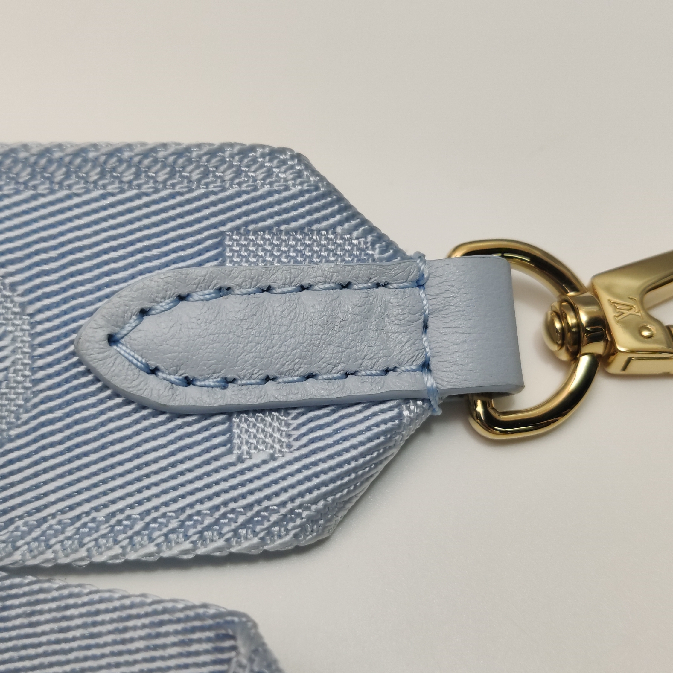 Louis Vuitton(LV) Over The Moon Bag Bubblegram Leather — photo 13 of 14