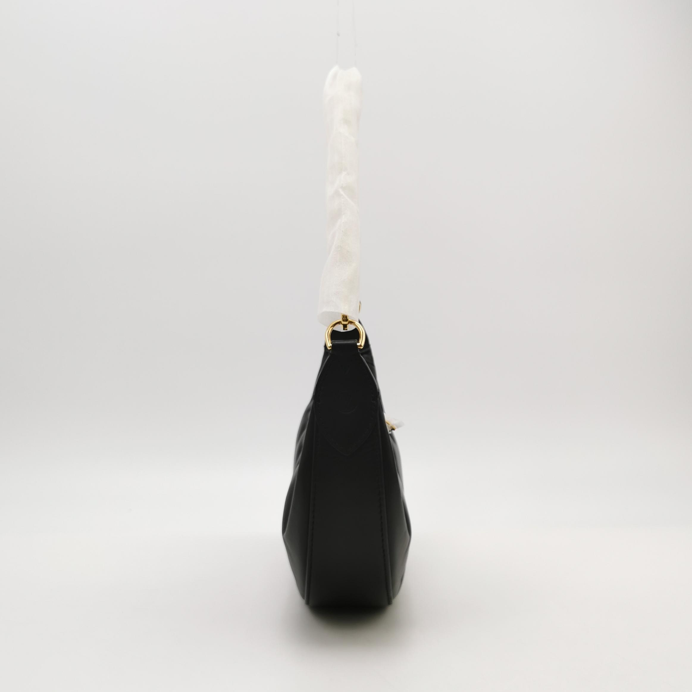 Louis Vuitton(LV) Over The Moon Bag Bubblegram Leather — photo 4 of 16