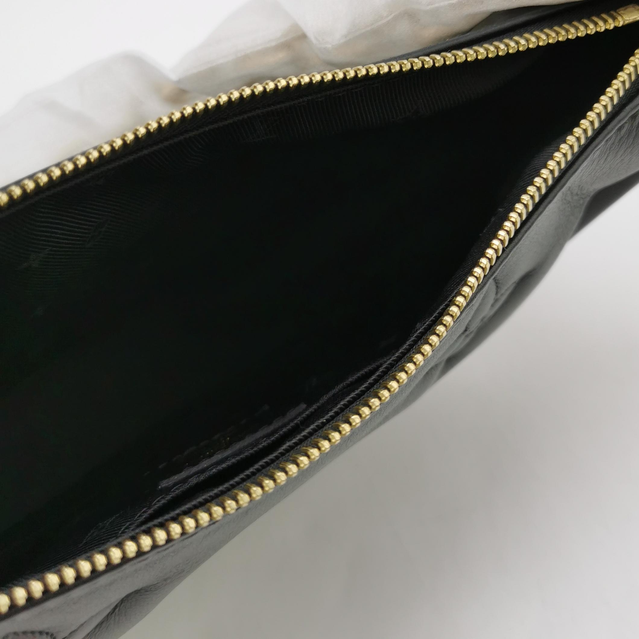 Louis Vuitton(LV) Over The Moon Bag Bubblegram Leather — photo 8 of 16