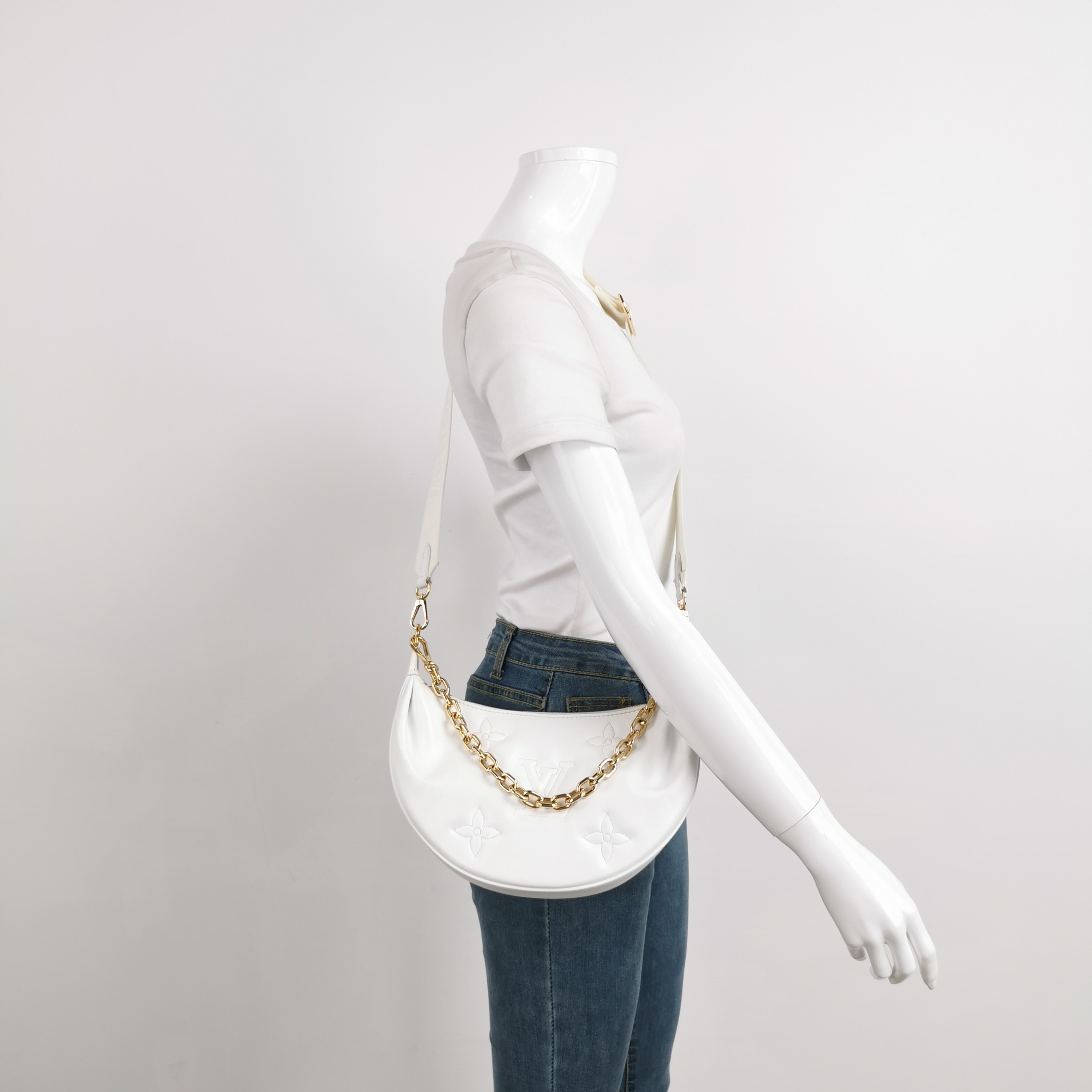 Louis Vuitton(LV) Over The Moon Bag Bubblegram Leather — alternate view