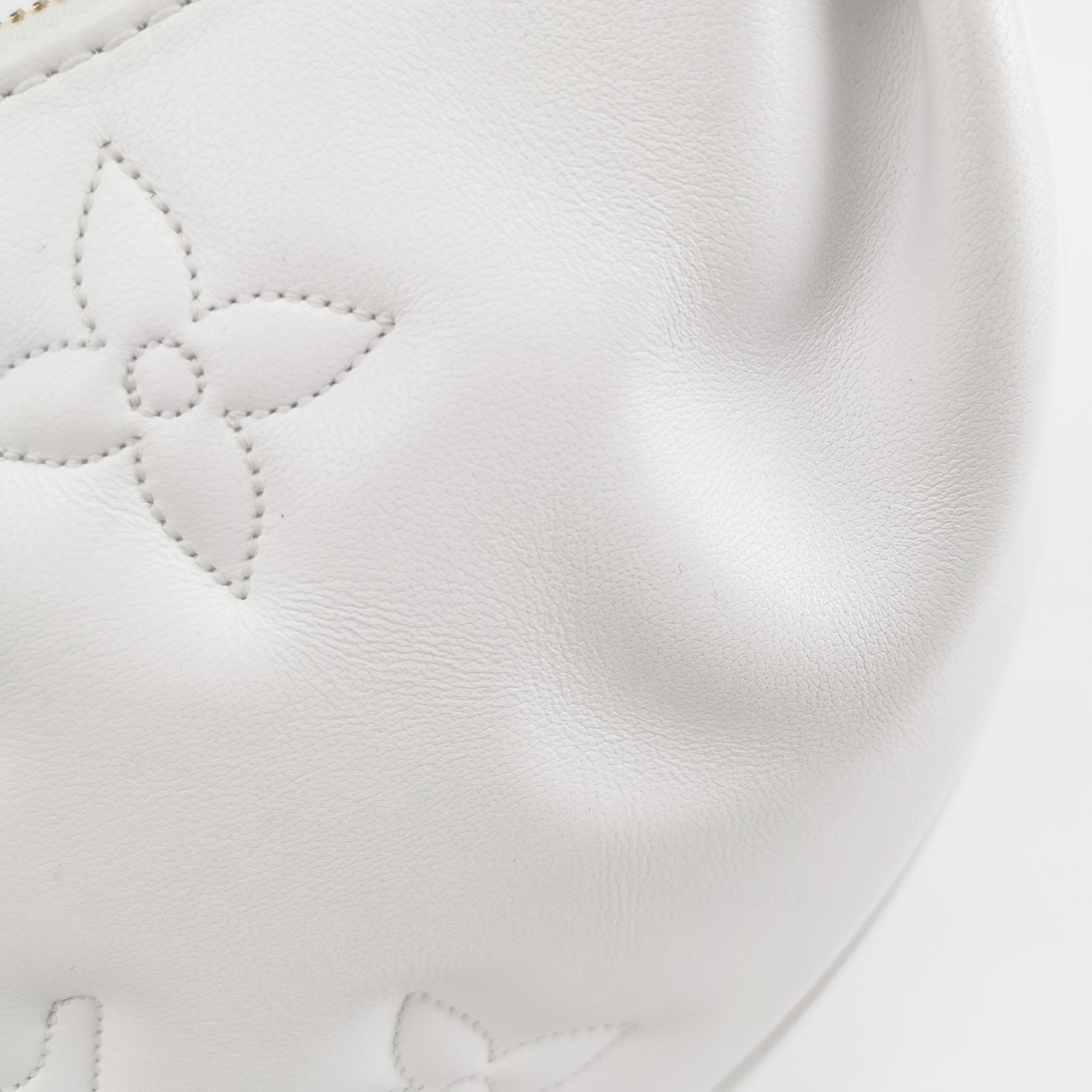 Louis Vuitton(LV) Over The Moon Bag Bubblegram Leather — photo 9 of 11