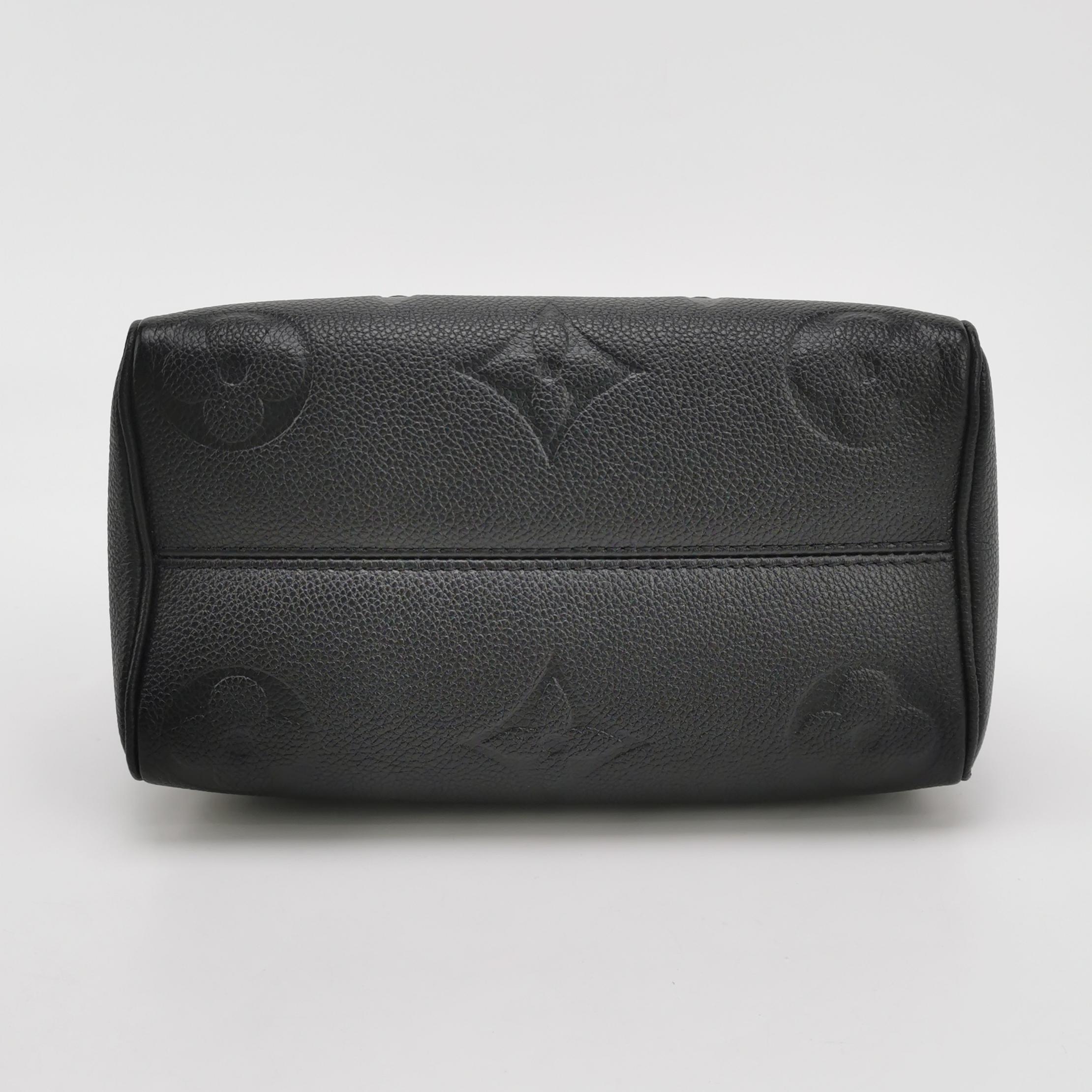 Louis Vuitton(LV) Speedy Bandouliere Bag Monogram Empreinte Giant 20 — photo 6 of 16