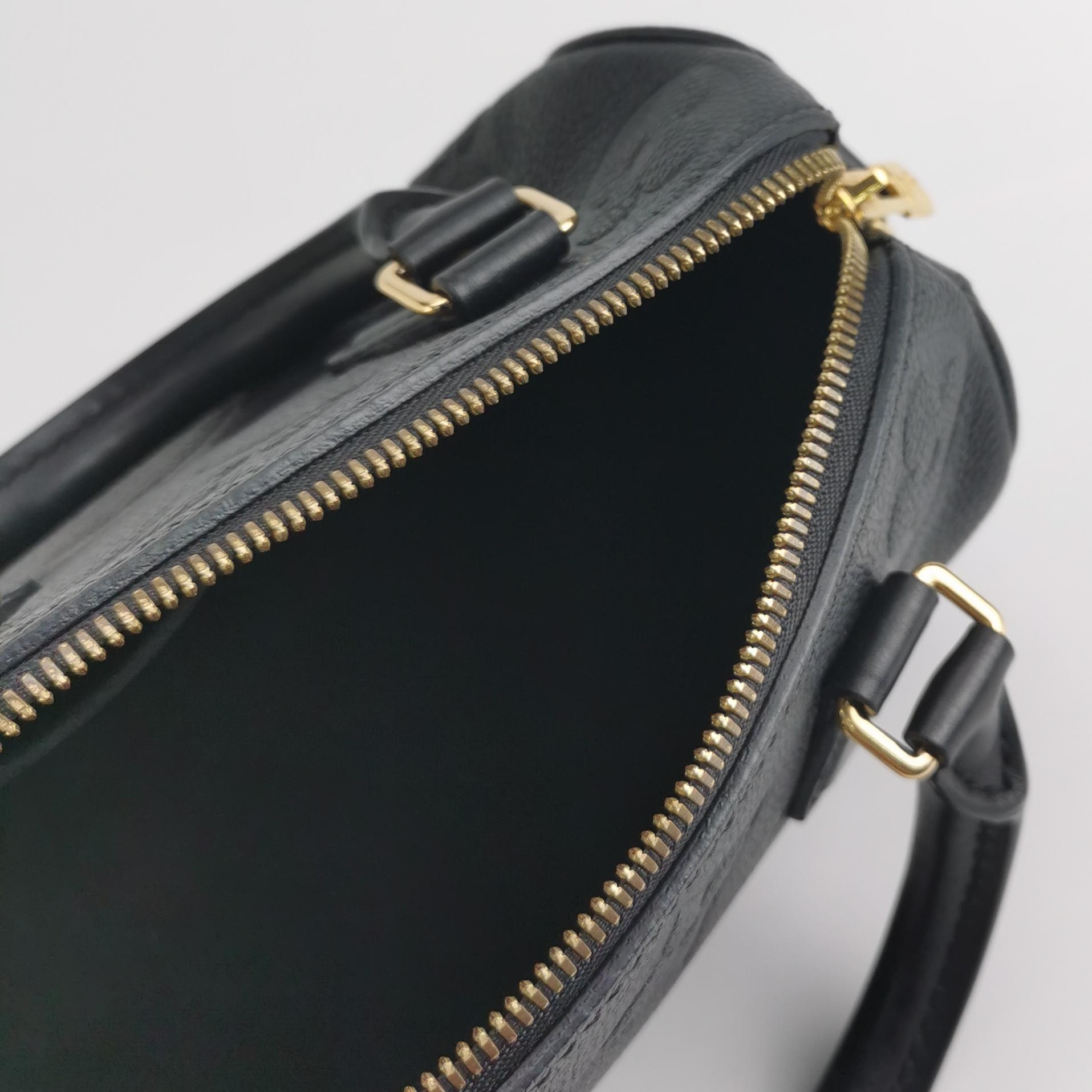 Louis Vuitton(LV) Speedy Bandouliere Bag Monogram Empreinte Giant 20 — photo 7 of 16