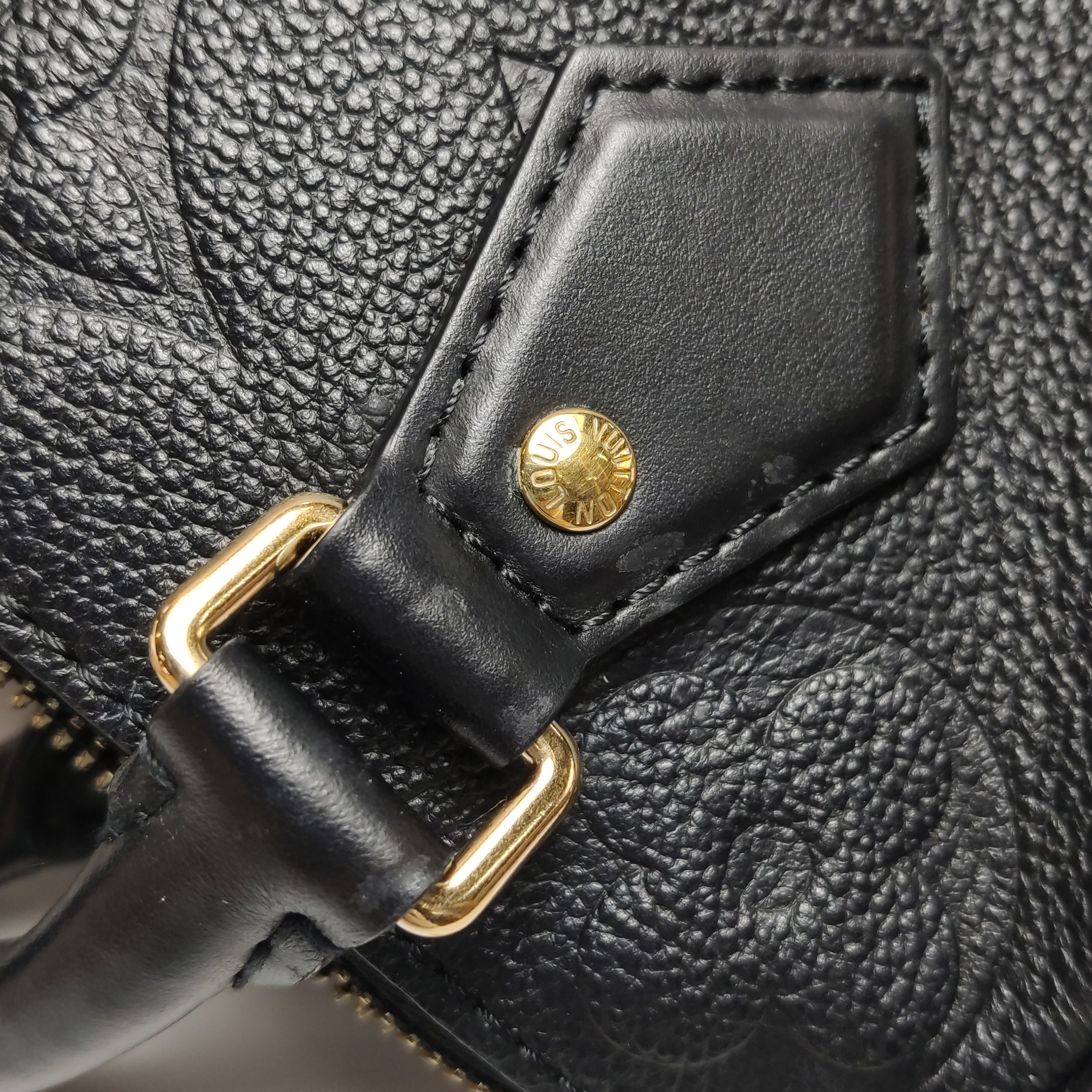 Louis Vuitton(LV) Speedy Bandouliere Bag Monogram Empreinte Giant 20 — photo 12 of 16