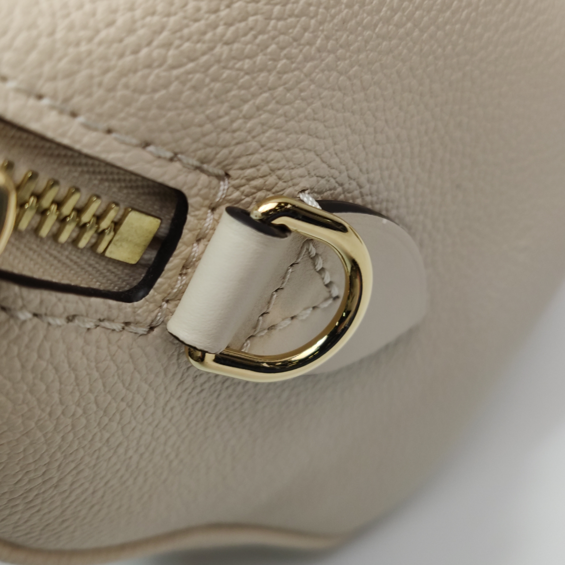 Louis Vuitton(LV) Speedy Bandouliere Bag Monogram Empreinte Giant 20 — photo 9 of 16