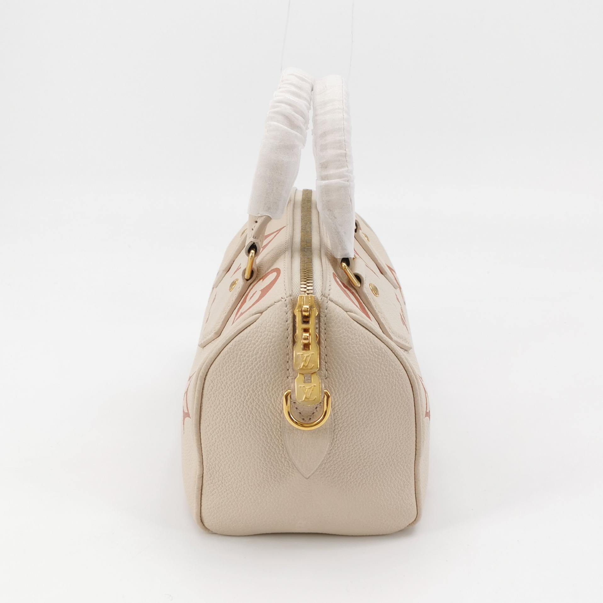 Louis Vuitton(LV) Speedy Bandouliere Bag Monogram Empreinte Giant 20 — photo 3 of 14