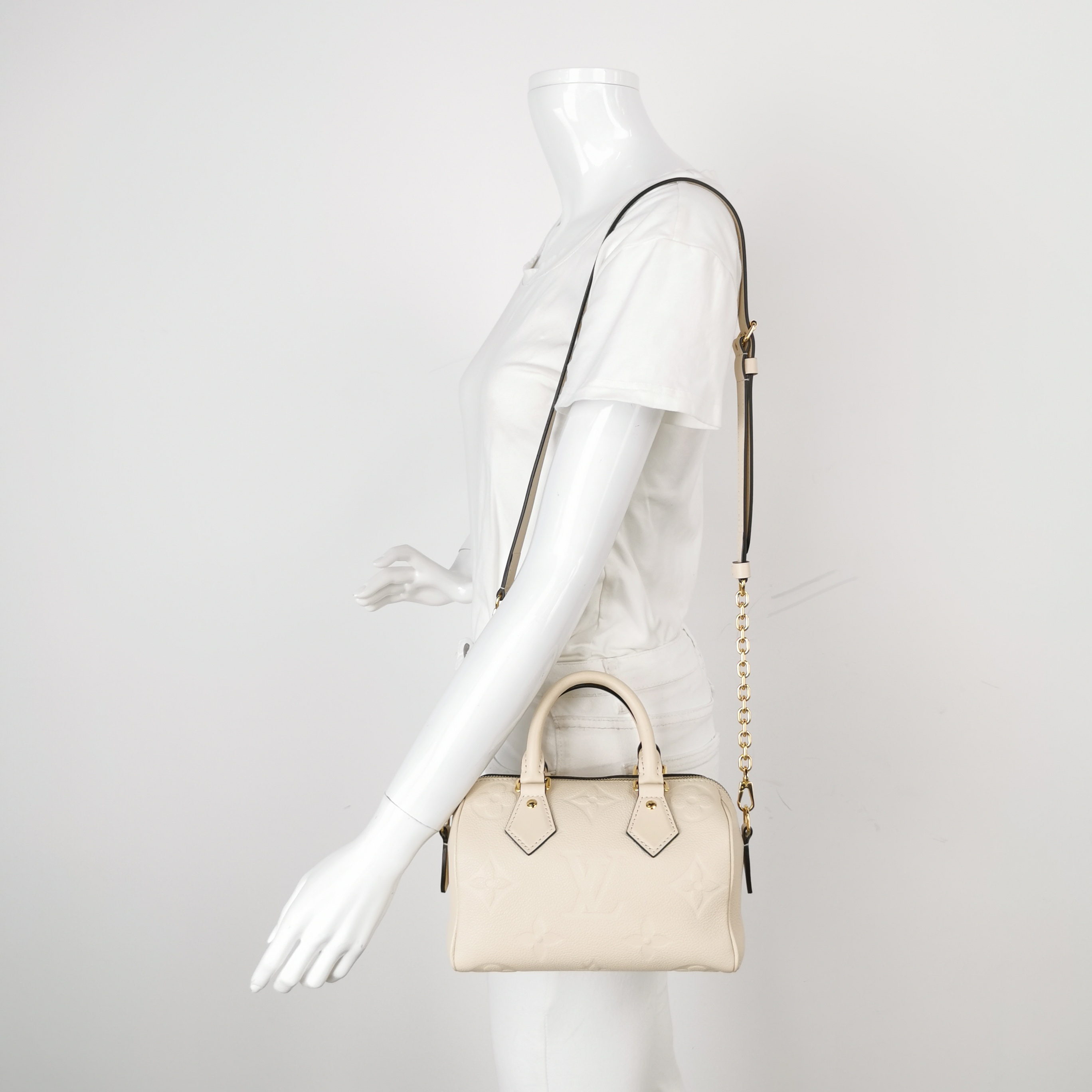 Louis Vuitton(LV) Speedy Bandouliere Bag Monogram Empreinte Giant 20 — alternate view