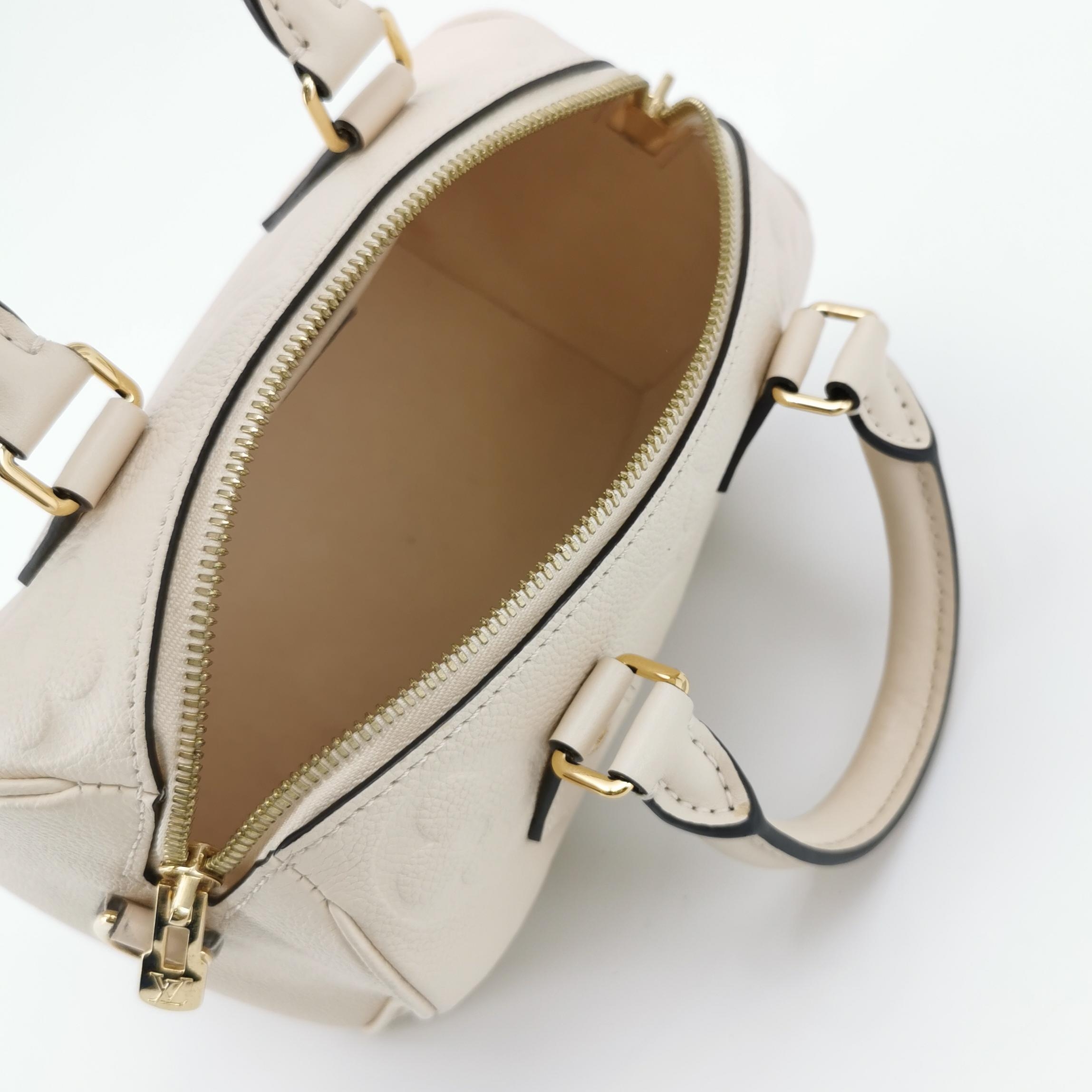 Louis Vuitton(LV) Speedy Bandouliere Bag Monogram Empreinte Giant 20 — photo 7 of 13