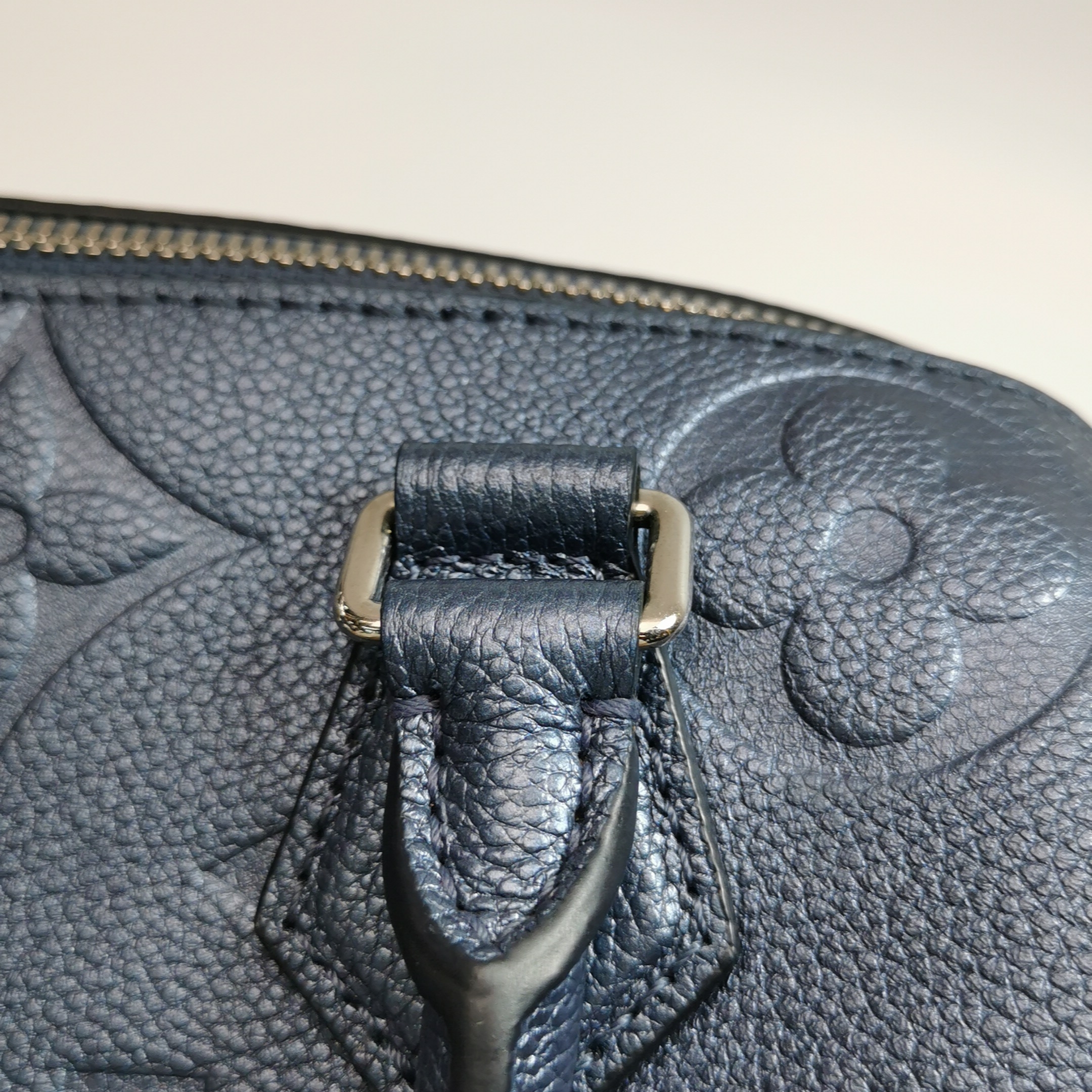 Louis Vuitton(LV) Speedy Bandouliere Bag Monogram Empreinte Giant 20 — photo 12 of 15