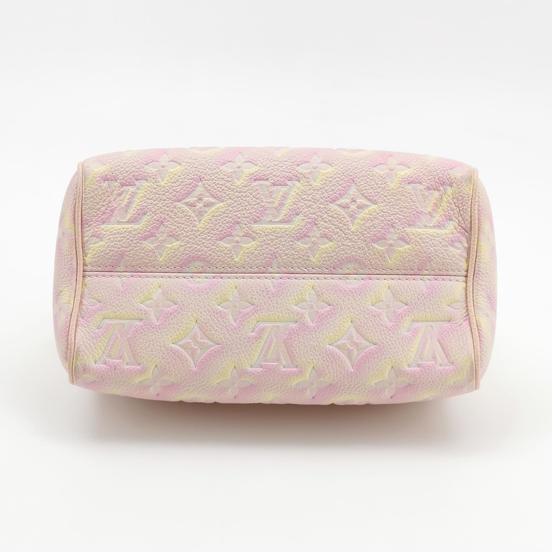Louis Vuitton(LV) Speedy Bandouliere Bag Monogram Empreinte Giant 20 — photo 6 of 14