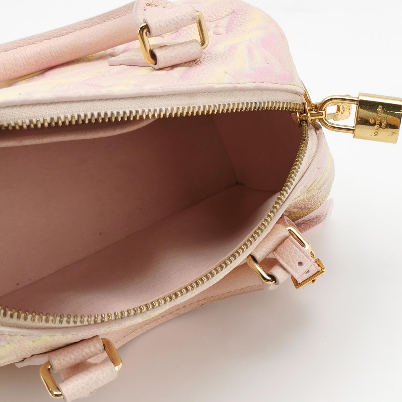 Louis Vuitton(LV) Speedy Bandouliere Bag Monogram Empreinte Giant 20 — photo 8 of 14
