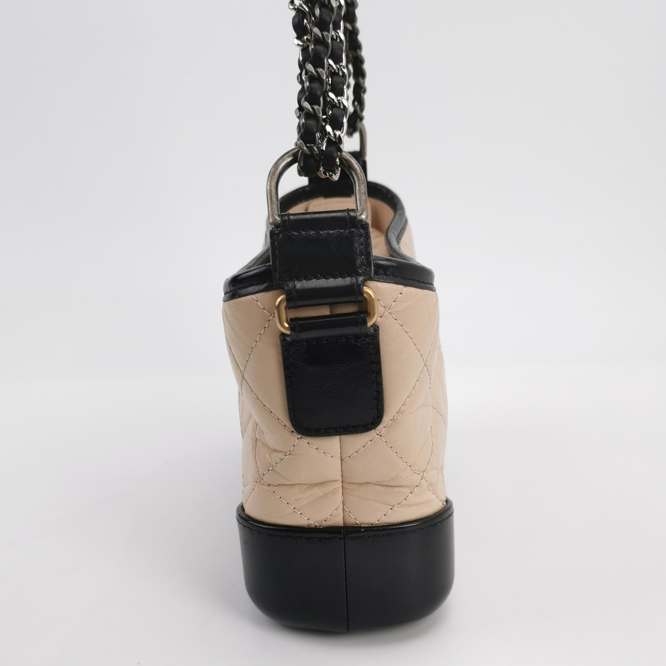 Chanel GAbrielle Hobo Quilted Aged Calfskon Small — photo 5 of 16