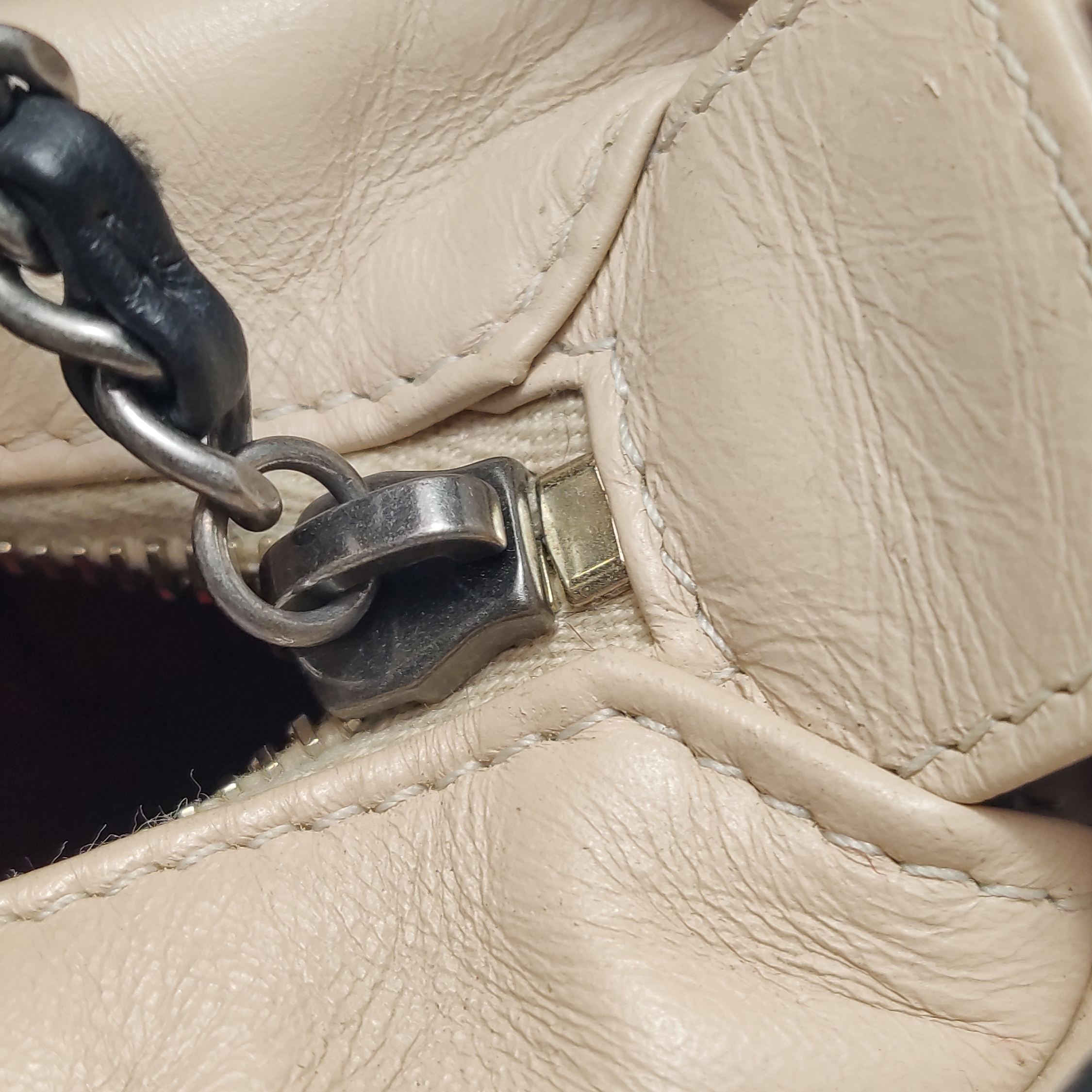 Chanel GAbrielle Hobo Quilted Aged Calfskon Small — photo 16 of 16