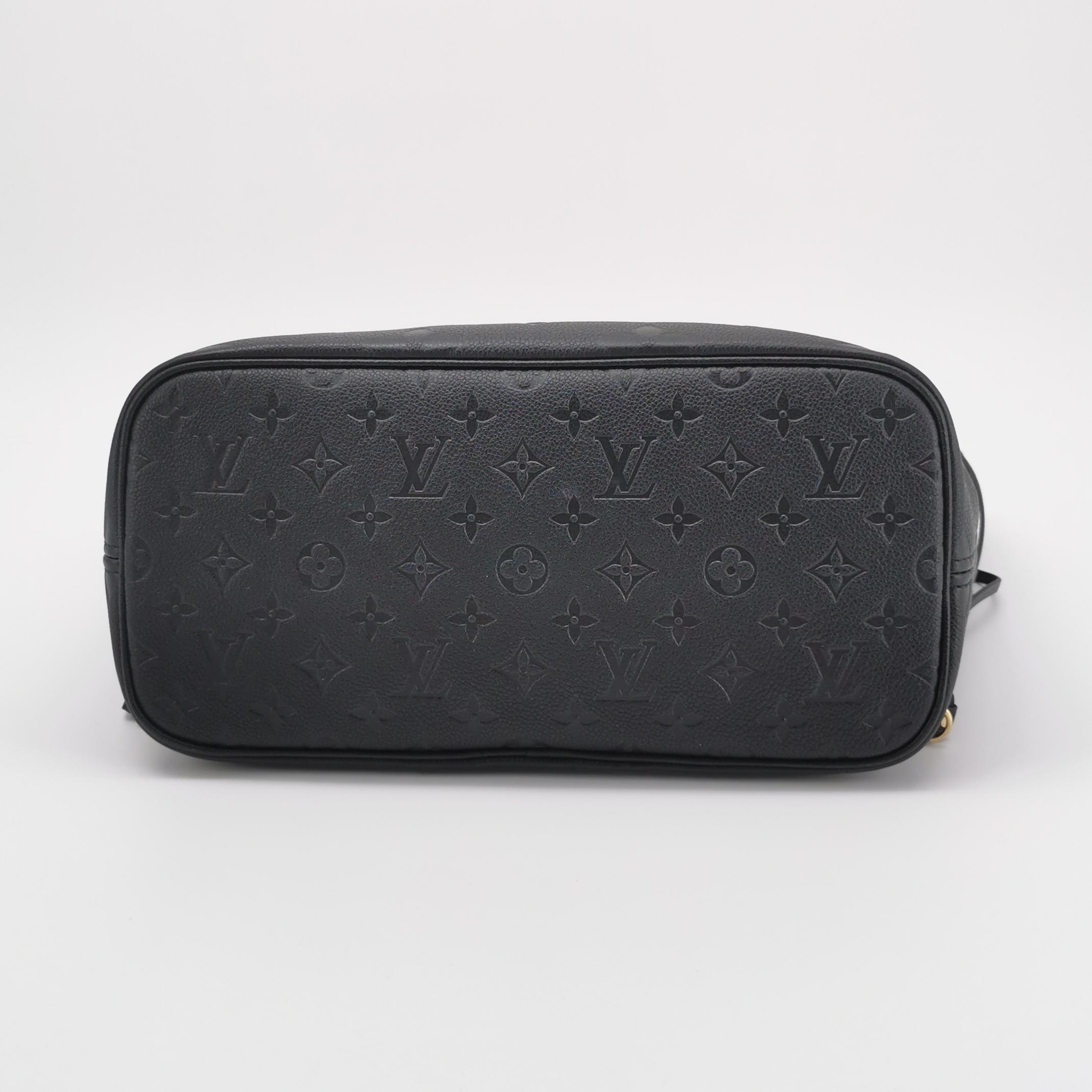 Louis Vuitton （LV）Neverfull NM Tote Monogram Empreinte Giant MM