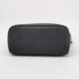Louis Vuitton （LV）Neverfull NM Tote Monogram Empreinte Giant MM — thumbnail 4