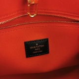 Louis Vuitton(LV) OnTheGo Tote Reverse Monogram Giant PM — thumbnail 8