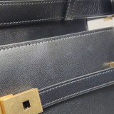 Saint Laurent Manhattan Shoulder Bag Leather Medium — thumbnail 15
