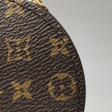 Louis Vuitton(LV) OnTheGo Tote Reverse Monogram Giant PM — thumbnail 12