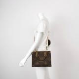 Louis Vuitton(LV) OnTheGo Tote Reverse Monogram Giant PM — thumbnail 2