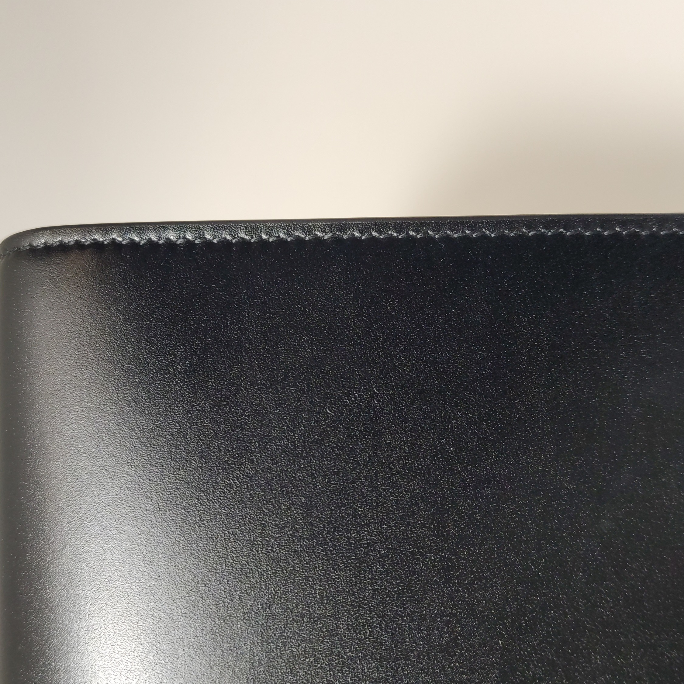 Saint Laurent Manhattan Shoulder Bag Leather Medium — photo 16 of 24