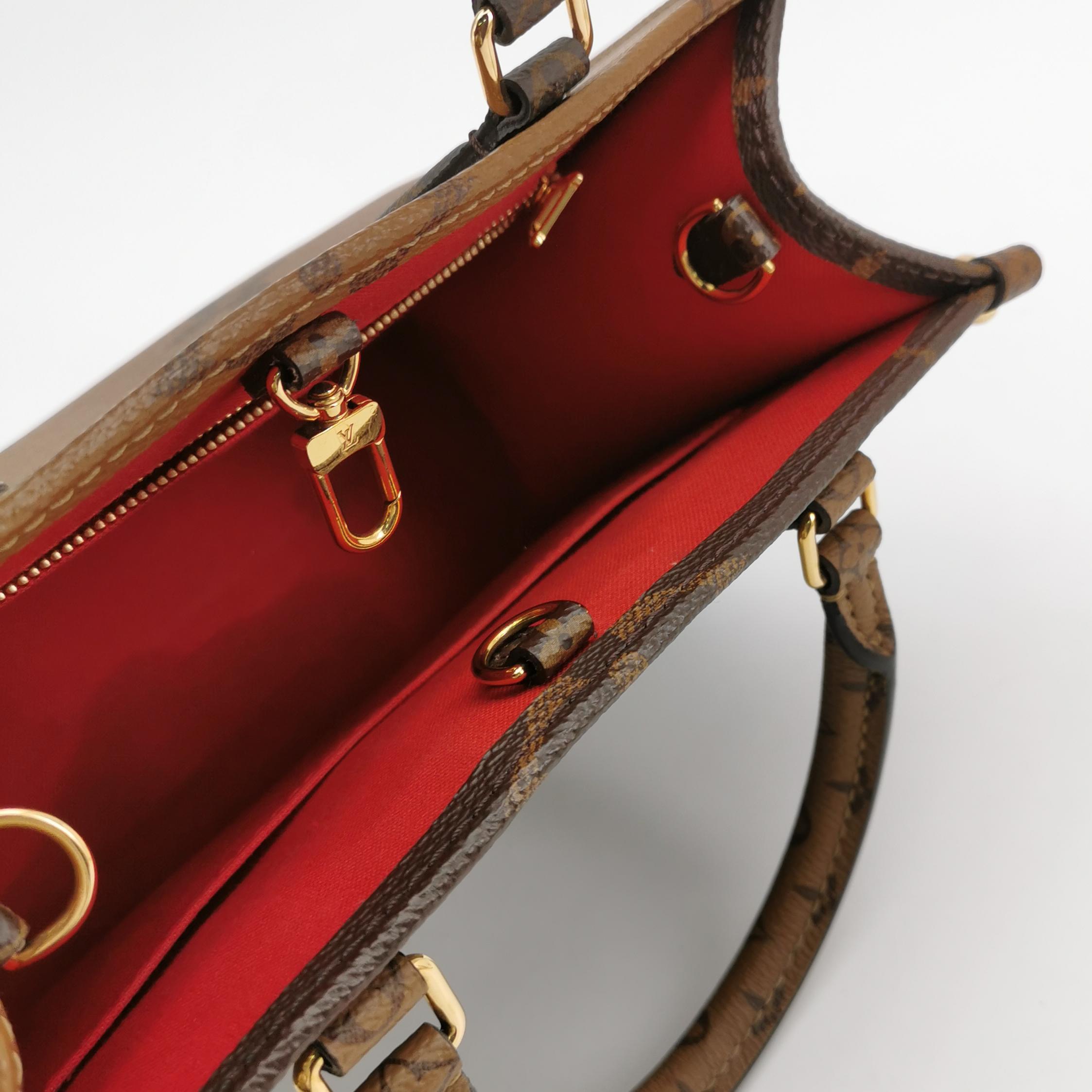 Louis Vuitton(LV) OnTheGo Tote Reverse Monogram Giant PM — photo 7 of 16