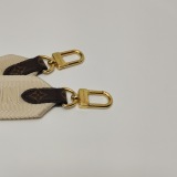 Louis Vuitton(LV) OnTheGo Tote Reverse Monogram Giant PM — thumbnail 11
