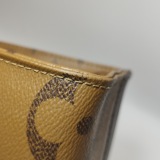 Louis Vuitton(LV) OnTheGo Tote Reverse Monogram Giant PM — thumbnail 12