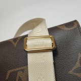 Louis Vuitton(LV) OnTheGo Tote Reverse Monogram Giant PM — thumbnail 12
