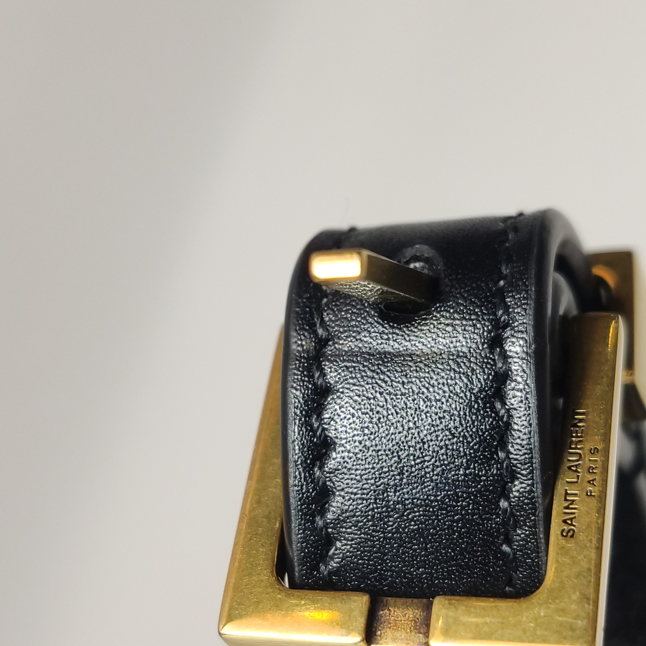 Saint Laurent Manhattan Shoulder Bag Leather Small — photo 13 of 22