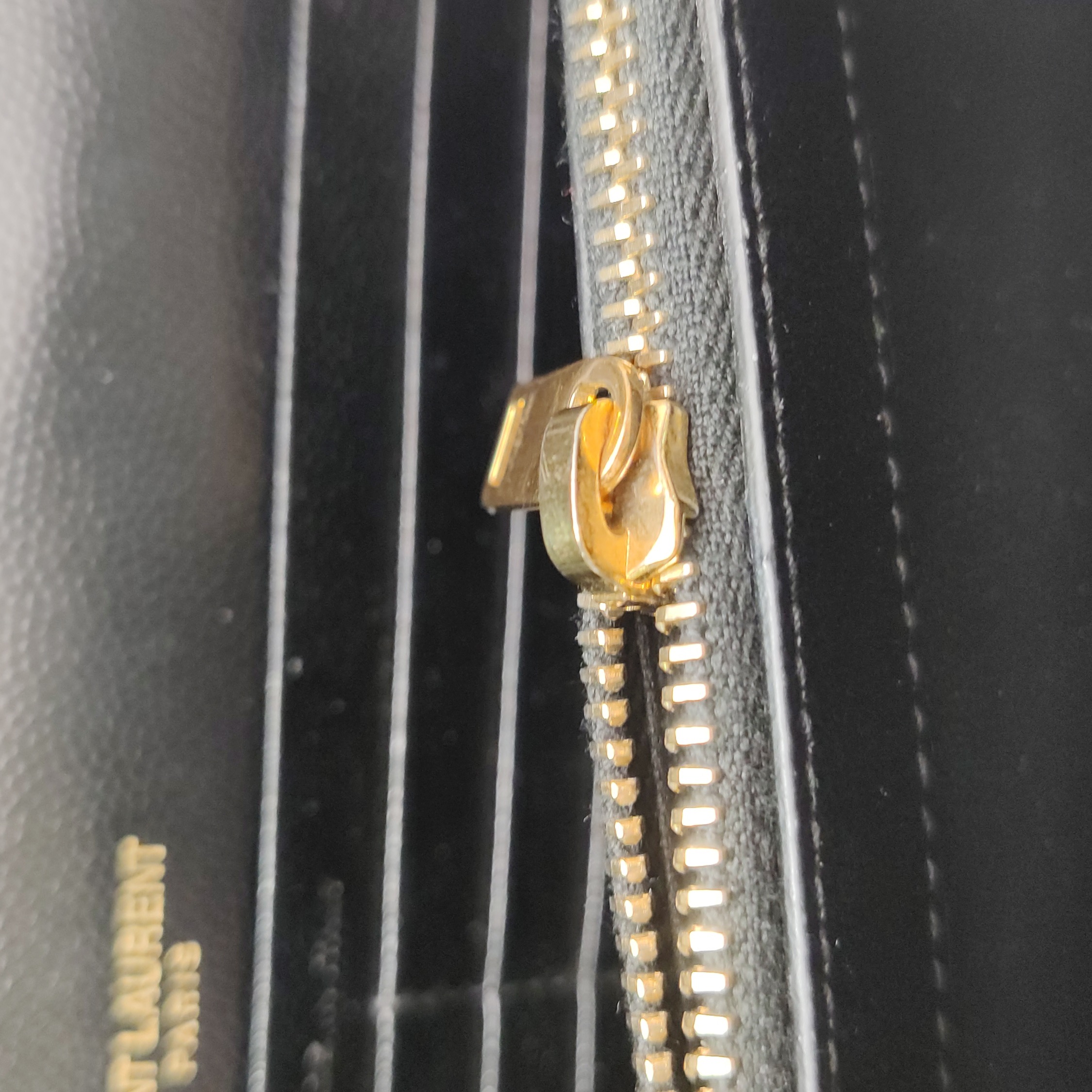 Saint Laurent(YSL) Classic Monogram Wallet on Chain Matelasse Chevron Leather Medium