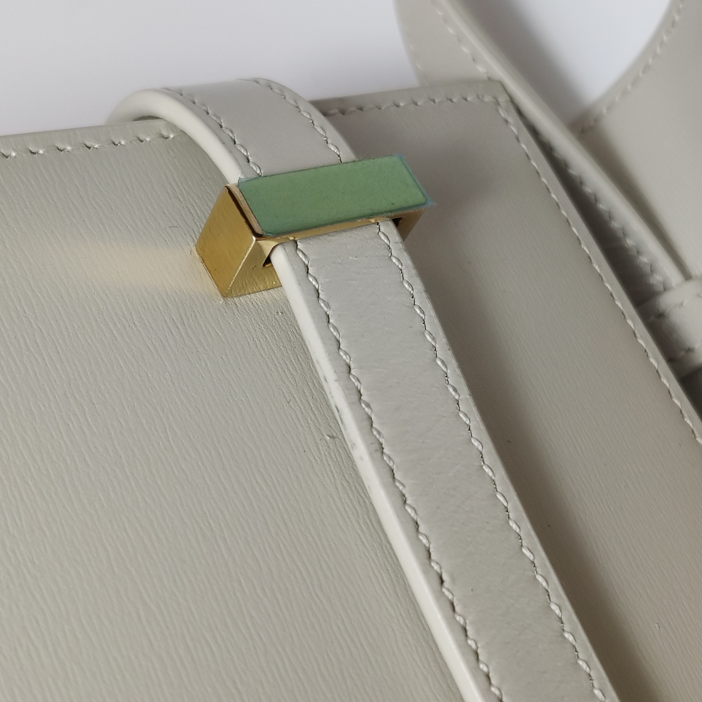 Saint Laurent Manhattan Shoulder Bag Leather Small — photo 20 of 23