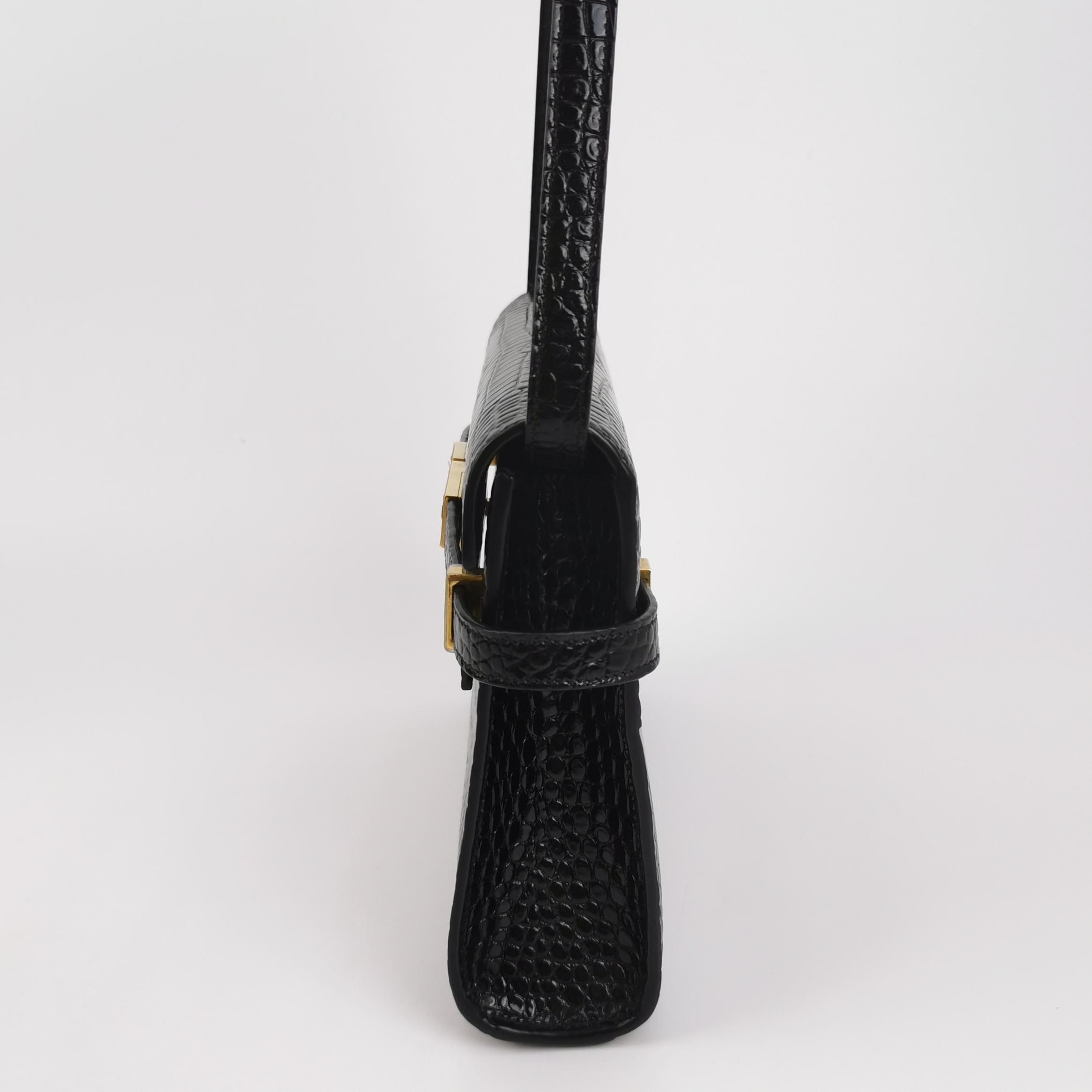 Saint Laurent Manhattan Shoulder Bag Leather Small — photo 4 of 15