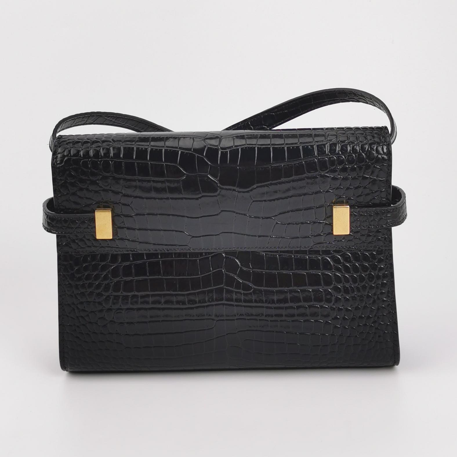 Saint Laurent Manhattan Shoulder Bag Leather Small — photo 5 of 15